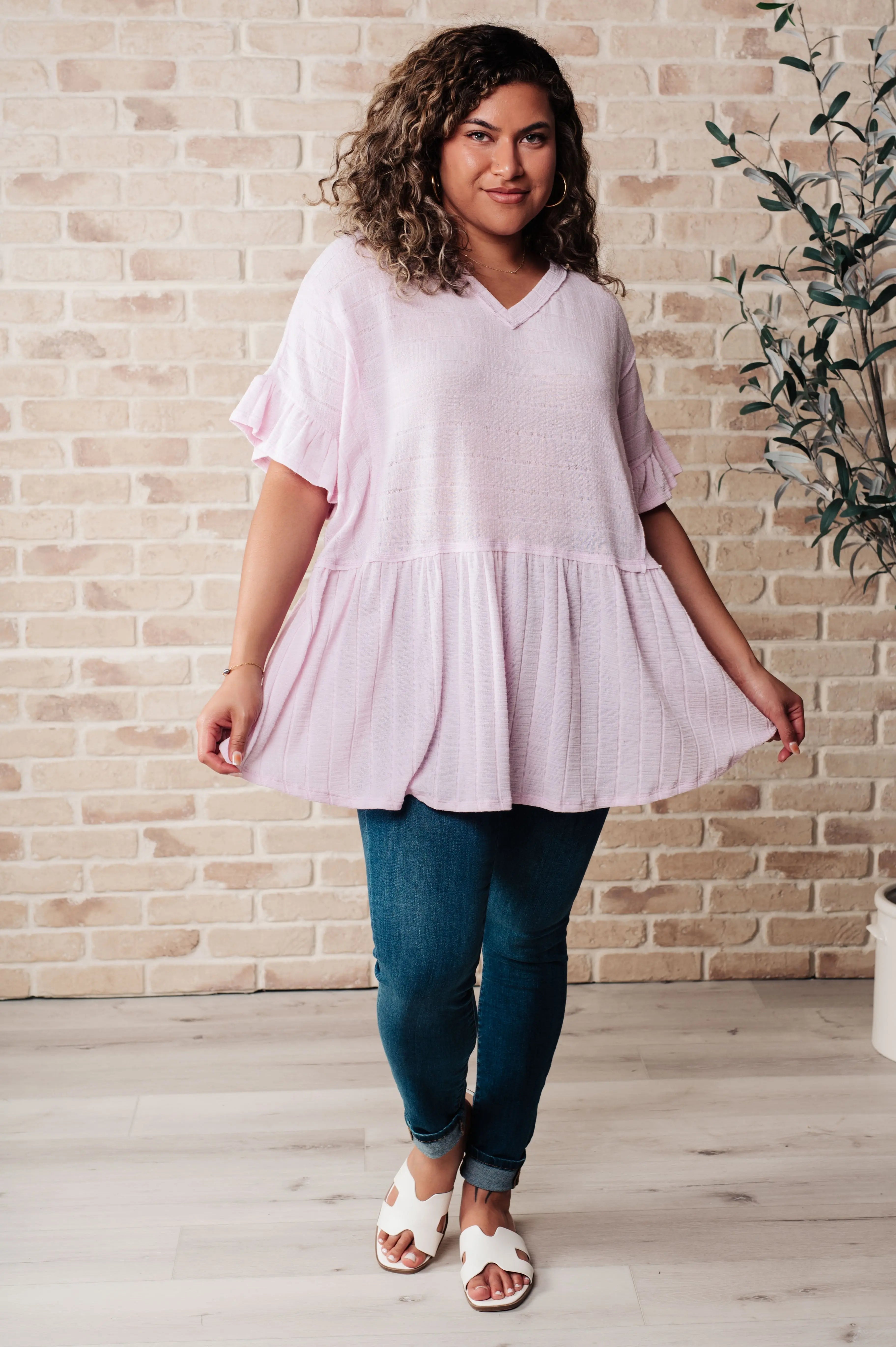 Elegant V-Neck Blouse for Women - Comfortable & Stylish Casual Top for Office, Dating & Everyday Wear