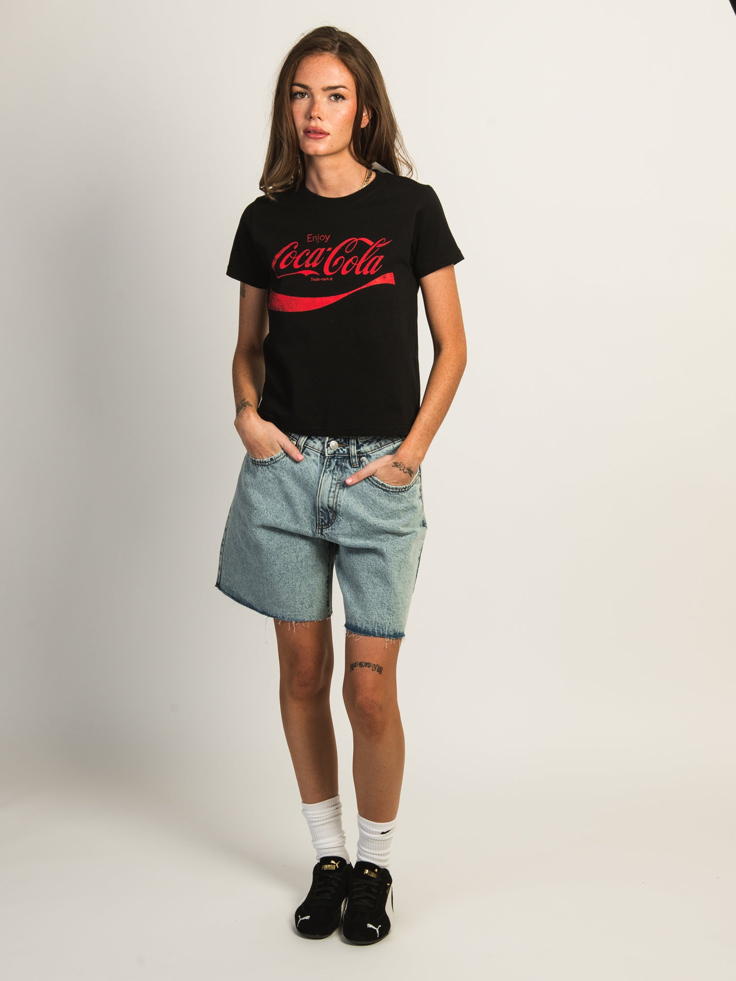 Vintage Coca-Cola Box Fit T-Shirt - Classic Logo Tee for Men & Women | Casual Wear, Street Style, Retro Fashion