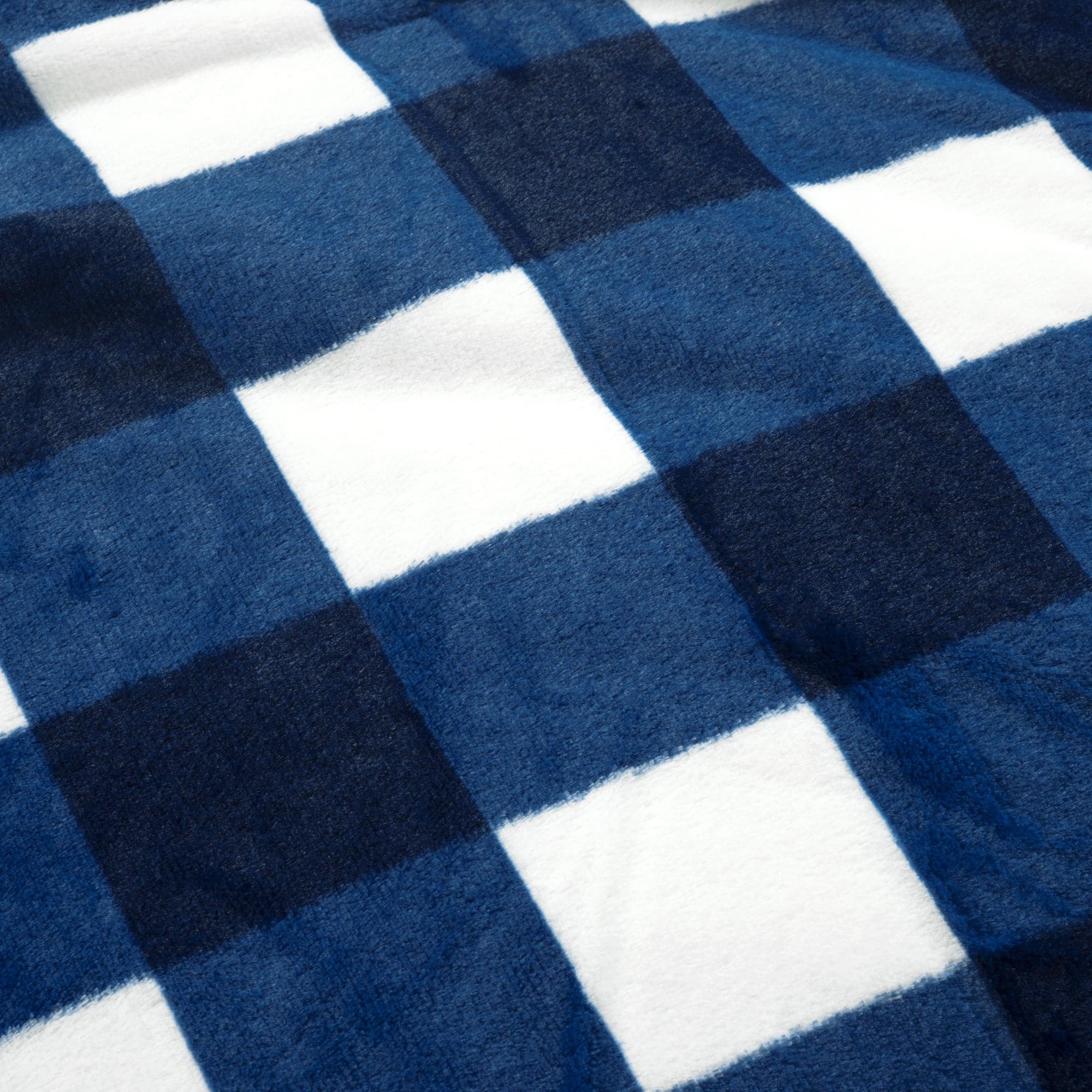 Plaid Ultra Soft Faux Fur All Season Comforter Set - Queen Size Bedding with Pillow Shams - Cozy Winter & Lightweight Summer Comforter for Bedroom, Guest Room, Dorm