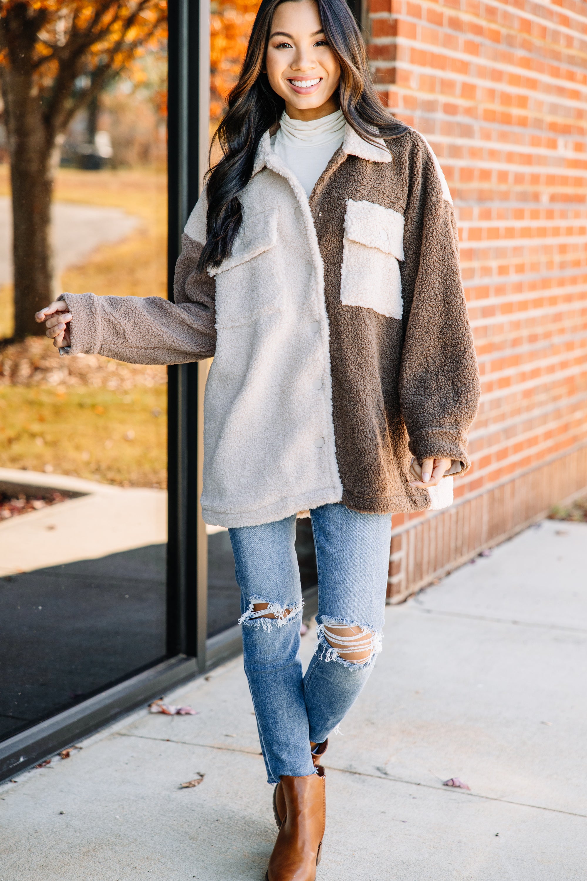 Feeling Free Mocha Brown Sherpa Jacket - Cozy Winter Fleece Coat for Women, Soft Warm Outerwear - Perfect for Cold Weather, Outdoor Activities & Casual Wear