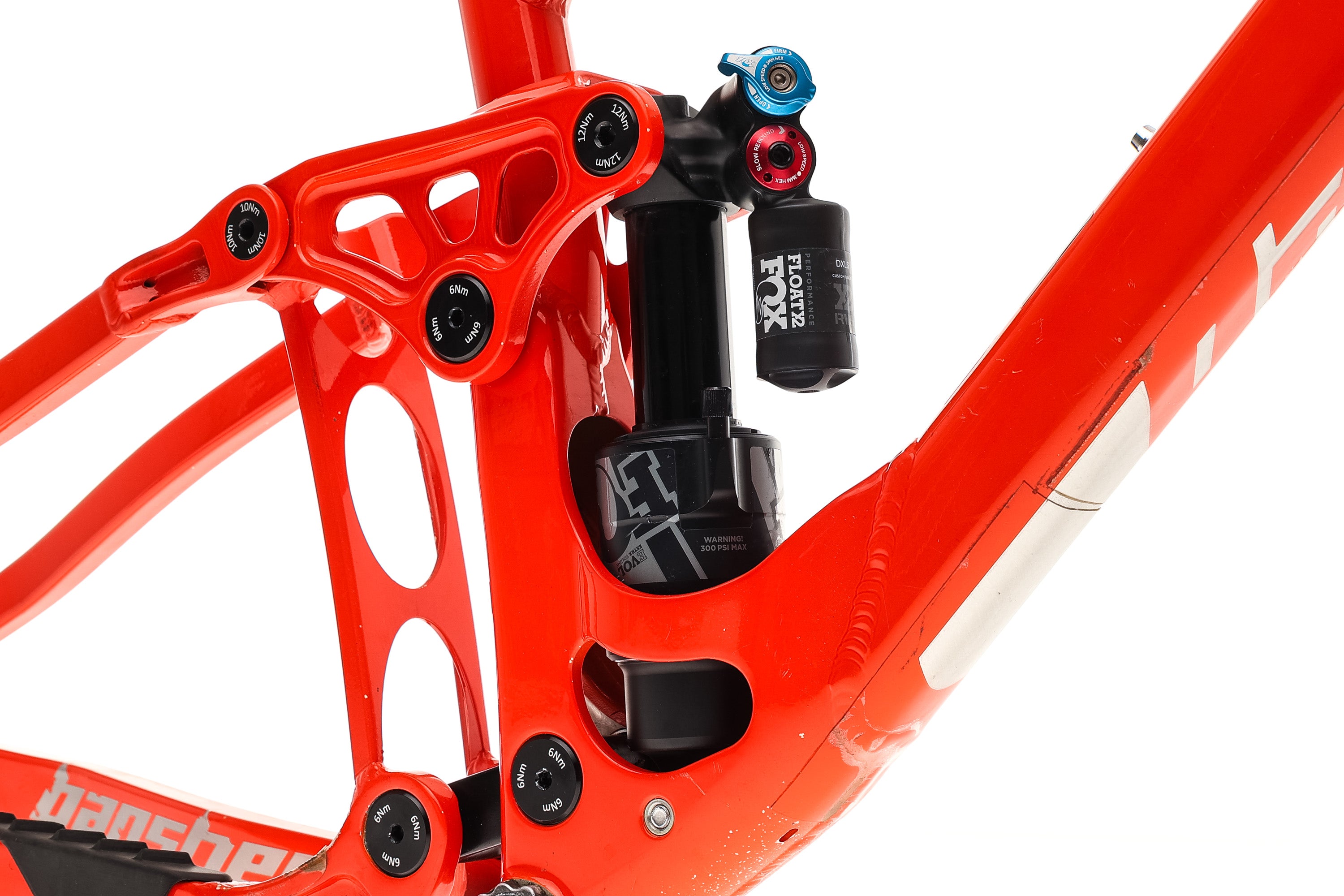 Banshee Titan Large Frame Mountain Bike 2019 - High-Performance Full Suspension MTB for Trail Riding & Downhill Adventures