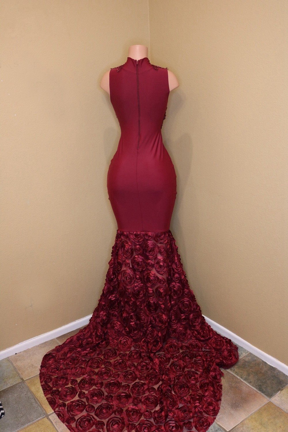 Elegant Women's Mermaid Evening Gown with Floral Applique & Beaded Details - High Neck See-Through Formal Dress for Prom, Wedding, and Special Occasions