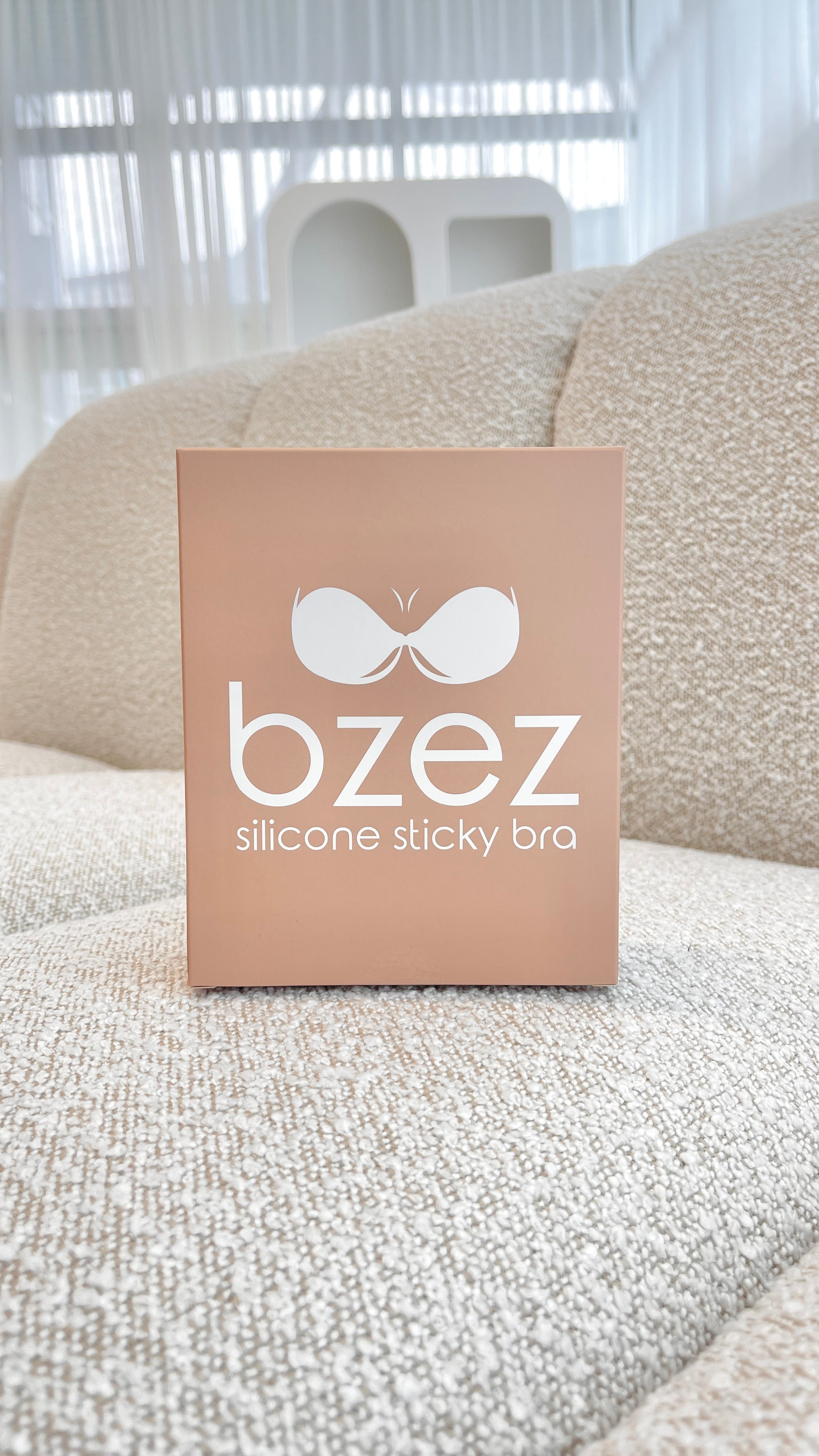 Bzez Silicone Sticky Bra - Invisible Adhesive Push Up Bra for Women - Perfect for Backless Dresses, Wedding Gowns & Special Occasions