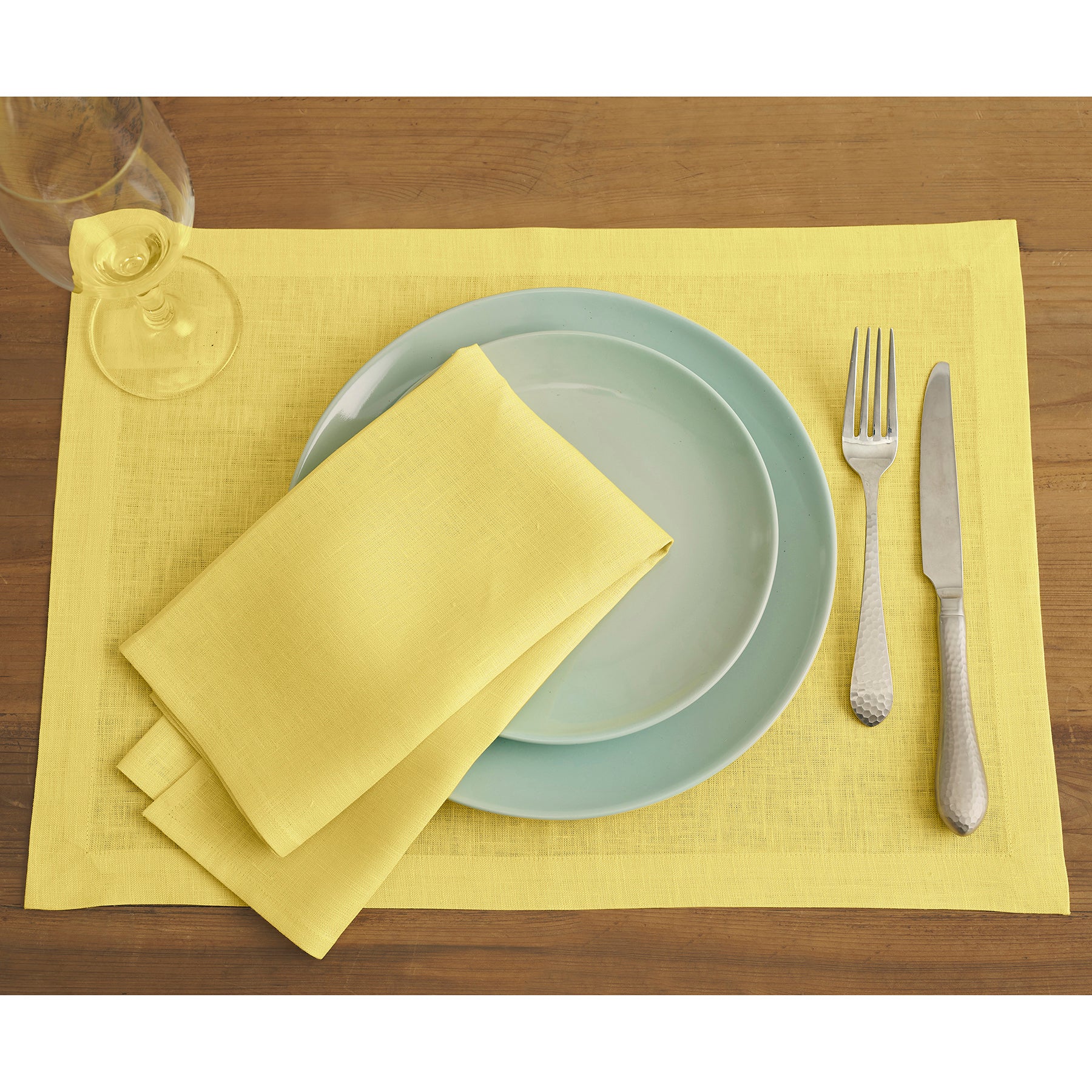 Premium Fete Placemats Set of 6 - Waterproof & Washable Table Mats for Dining - Elegant Home Decor for Parties, Holidays & Everyday Use