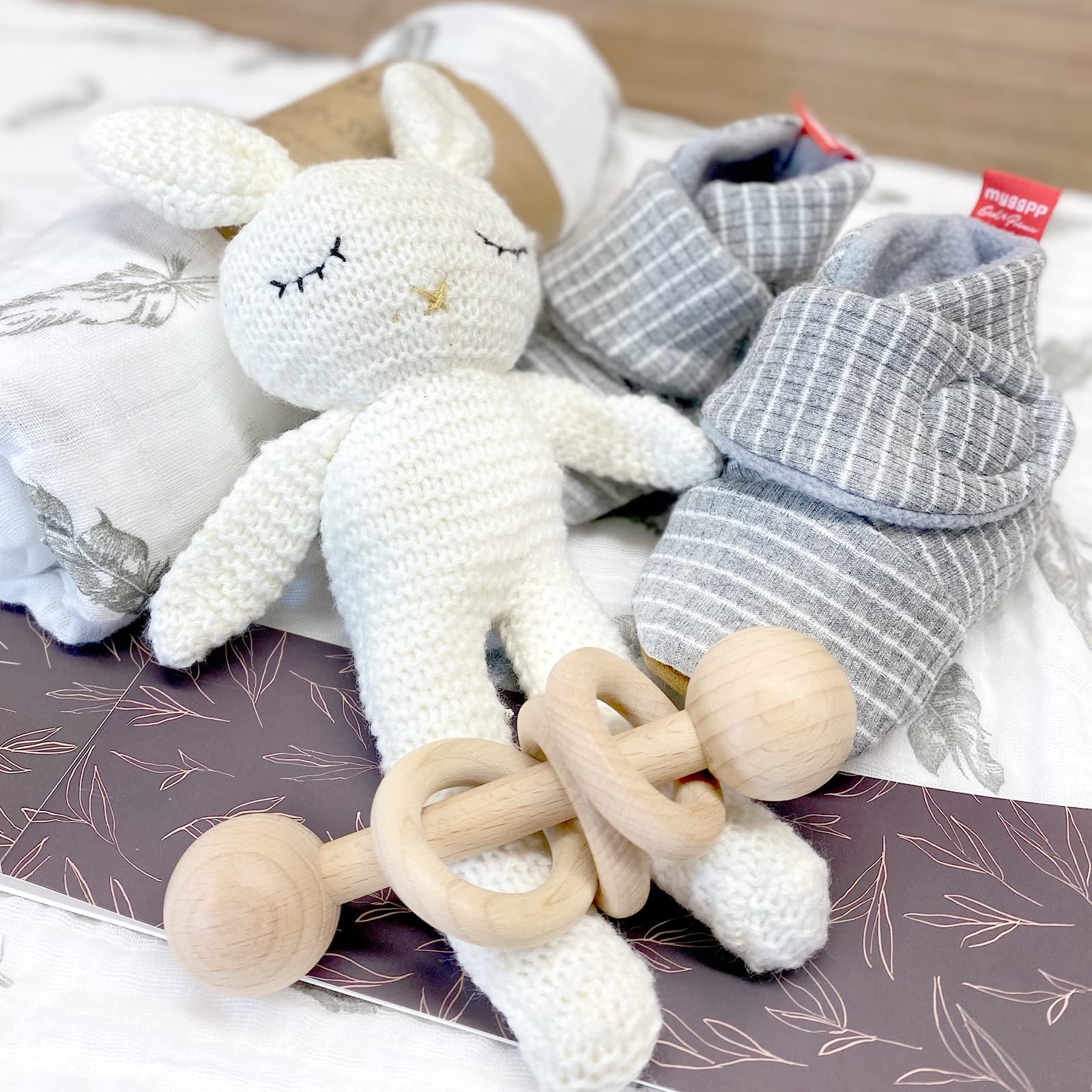 Gender Neutral Baby Gift Basket Set - Newborn Baby Shower Welcome Box with Essential Baby Items for Boys & Girls | Perfect Baby Shower Gift, Newborn Present & Nursery Decor