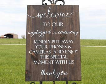 Elegant Wooden Wedding Phone Holder - Rustic Wedding Sign for Cell Phones - Perfect for Wedding Ceremonies, Receptions & Photo Shoots