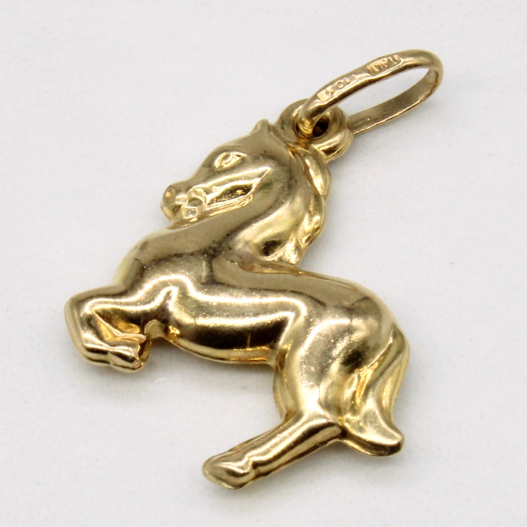 10K Yellow Gold Horse Charm Pendant - Elegant Horse Jewelry for Necklace, Gift for Equestrian Lovers - Perfect for Birthdays, Anniversaries & Horse-Themed Events