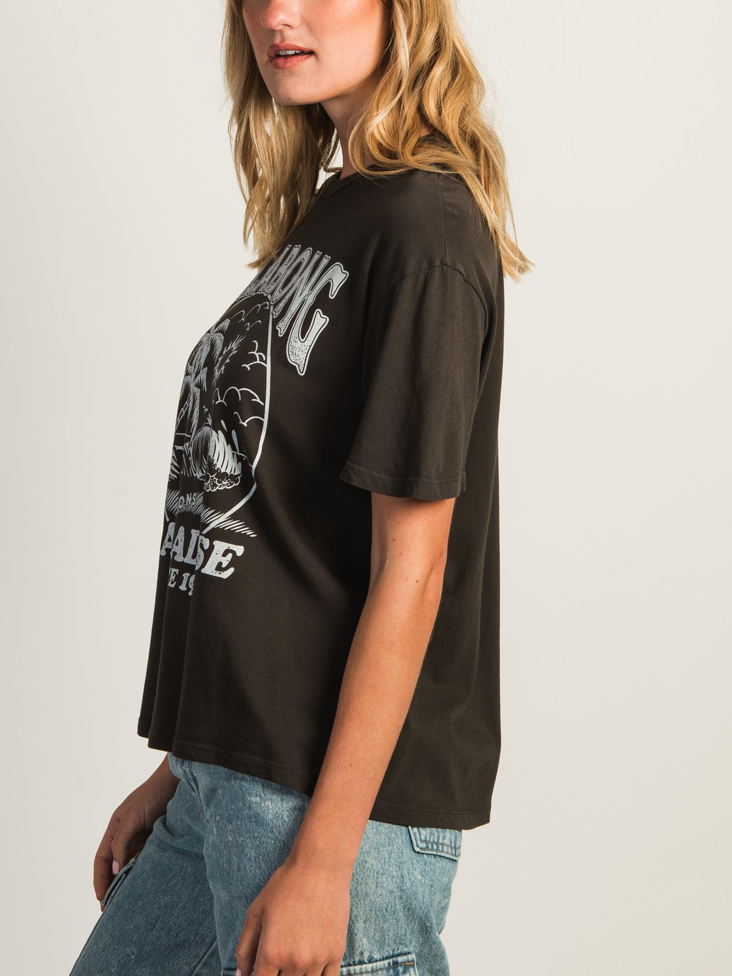 BILLABONG Paradise Here T-Shirt - Men's & Women's Casual Graphic Tee for Beach, Surfing & Summer Outfits