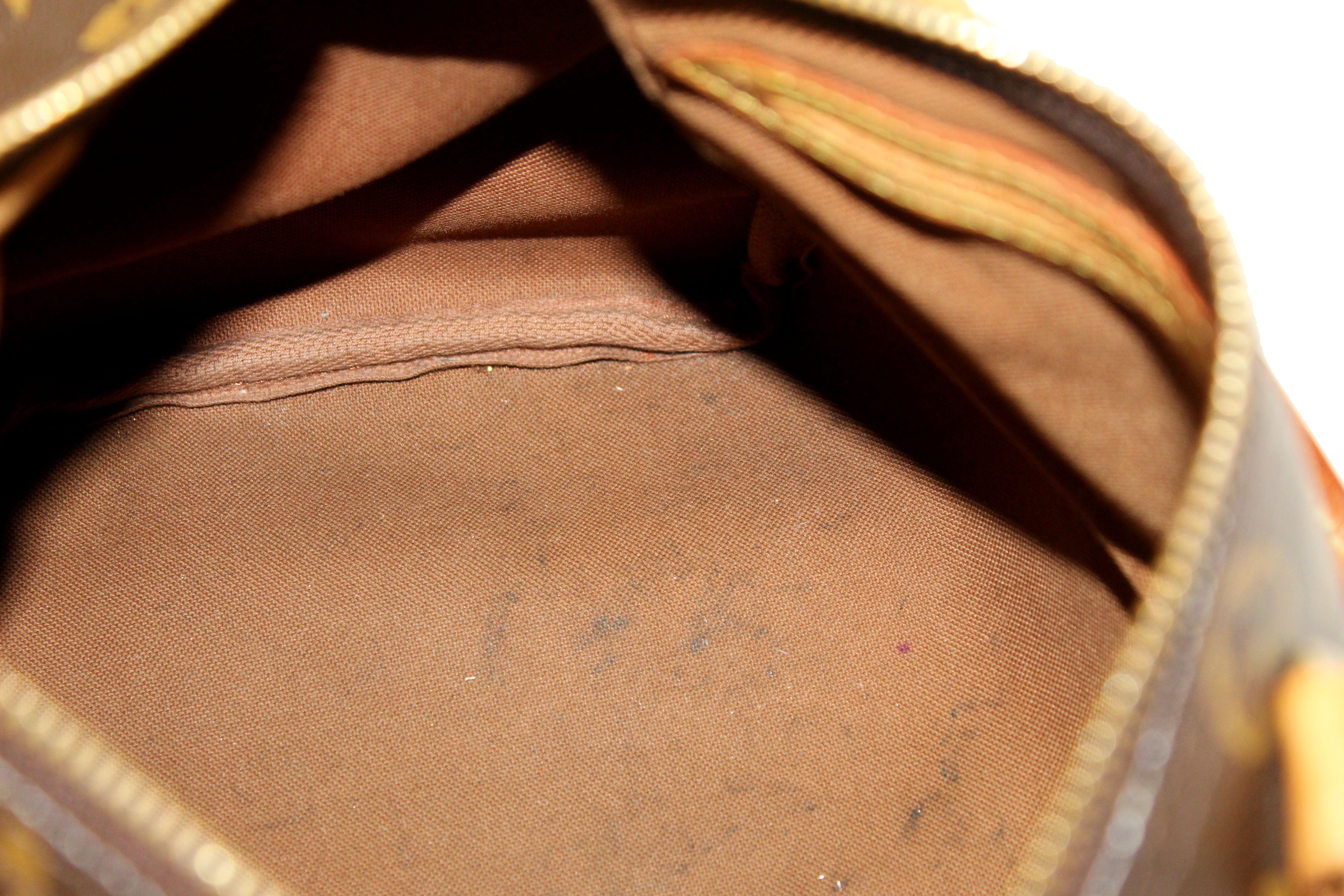 Authentic Louis Vuitton Speedy 25 Handbag - Classic Monogram Canvas Crossbody Purse for Women | Perfect for Work, Travel & Everyday Luxury Accessory