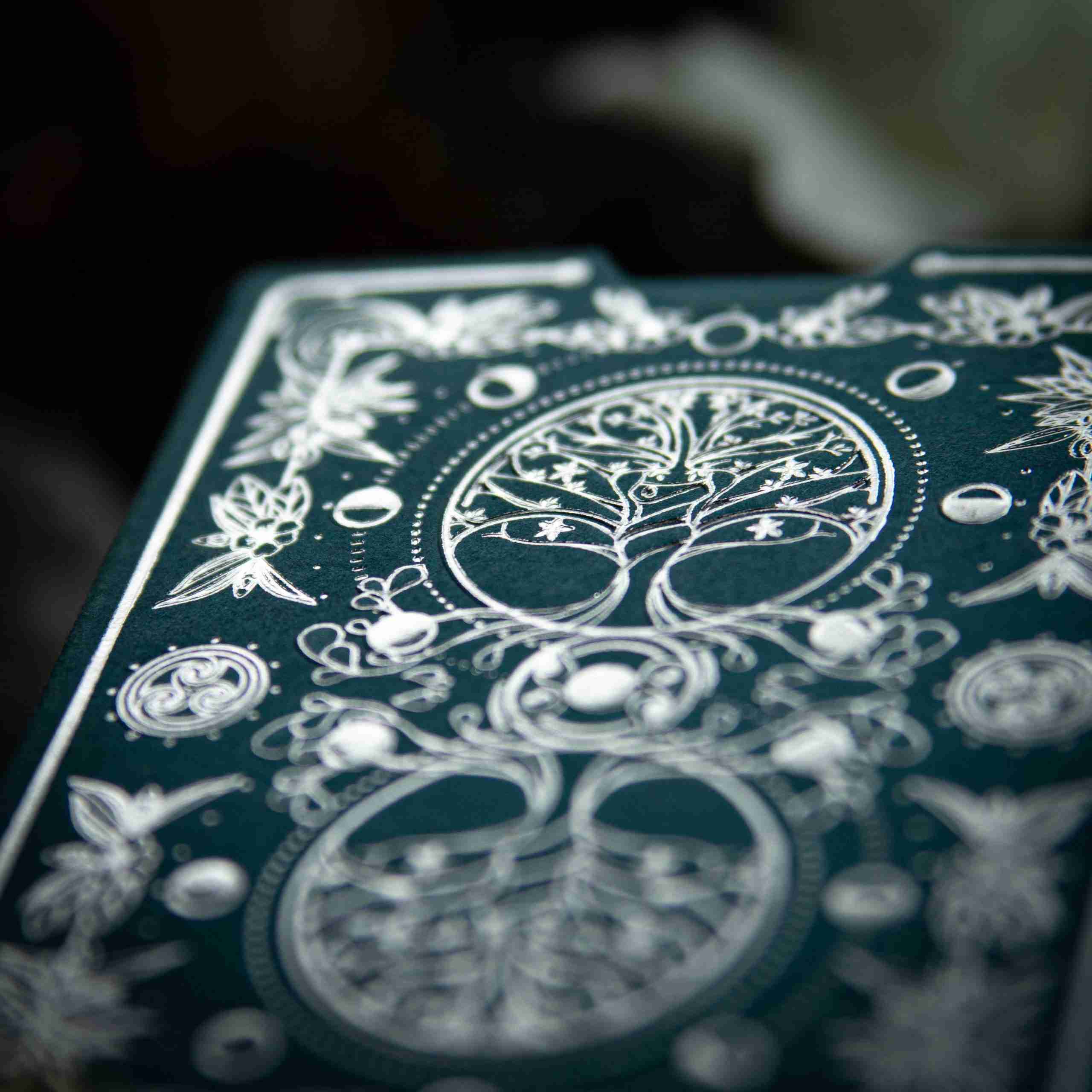 Fillide Acqua V2 Premium Playing Cards - Waterproof & Durable for Poker, Magic Tricks & Cardistry - Perfect for Outdoor, Travel & Casino Nights