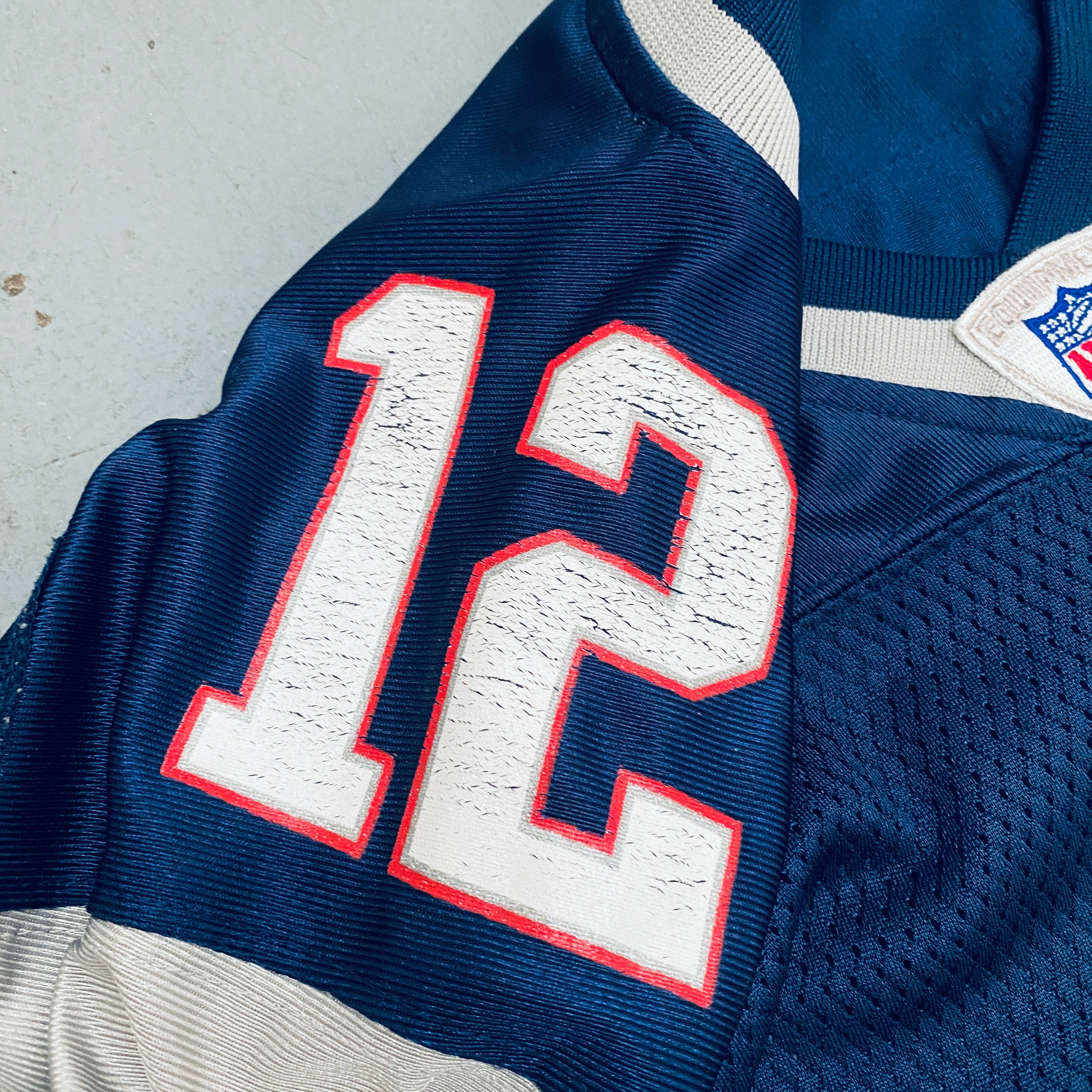 Authentic New England Patriots Tom Brady 2002/2003 Replica Jersey (Men's) - Perfect for NFL Games, Sports Events & Fan Collections