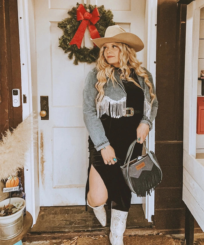 Wrangler Fringe Western Tote Bag for Women - Stylish Cowgirl Handbag with Leather Accents - Perfect for Rodeo, Music Festivals & Western Fashion Outfits