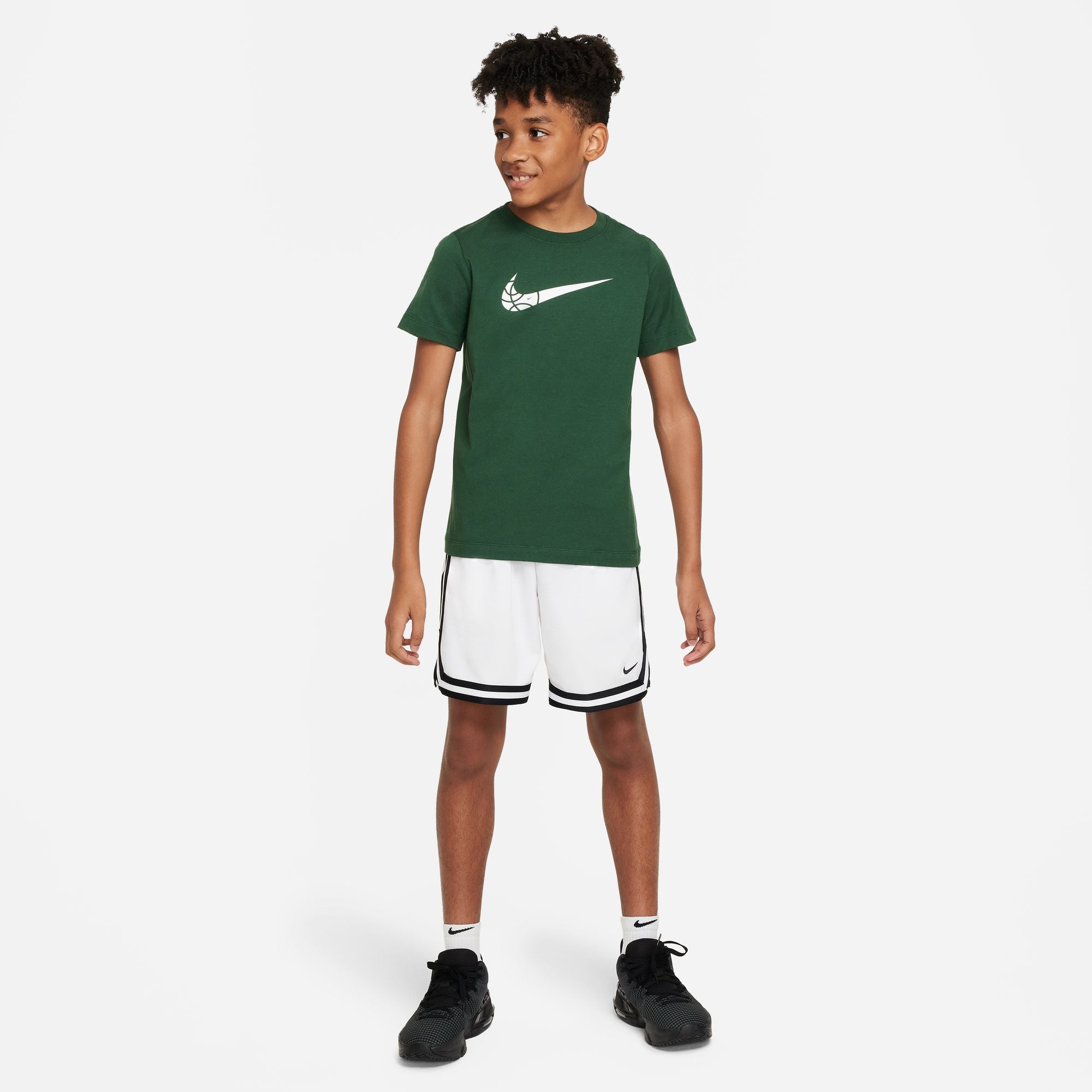 Nike Youth Dri-FIT DNA Basketball Shorts for Boys - Breathable & Moisture-Wicking Gym Shorts - Perfect for Basketball, Training & Casual Wear