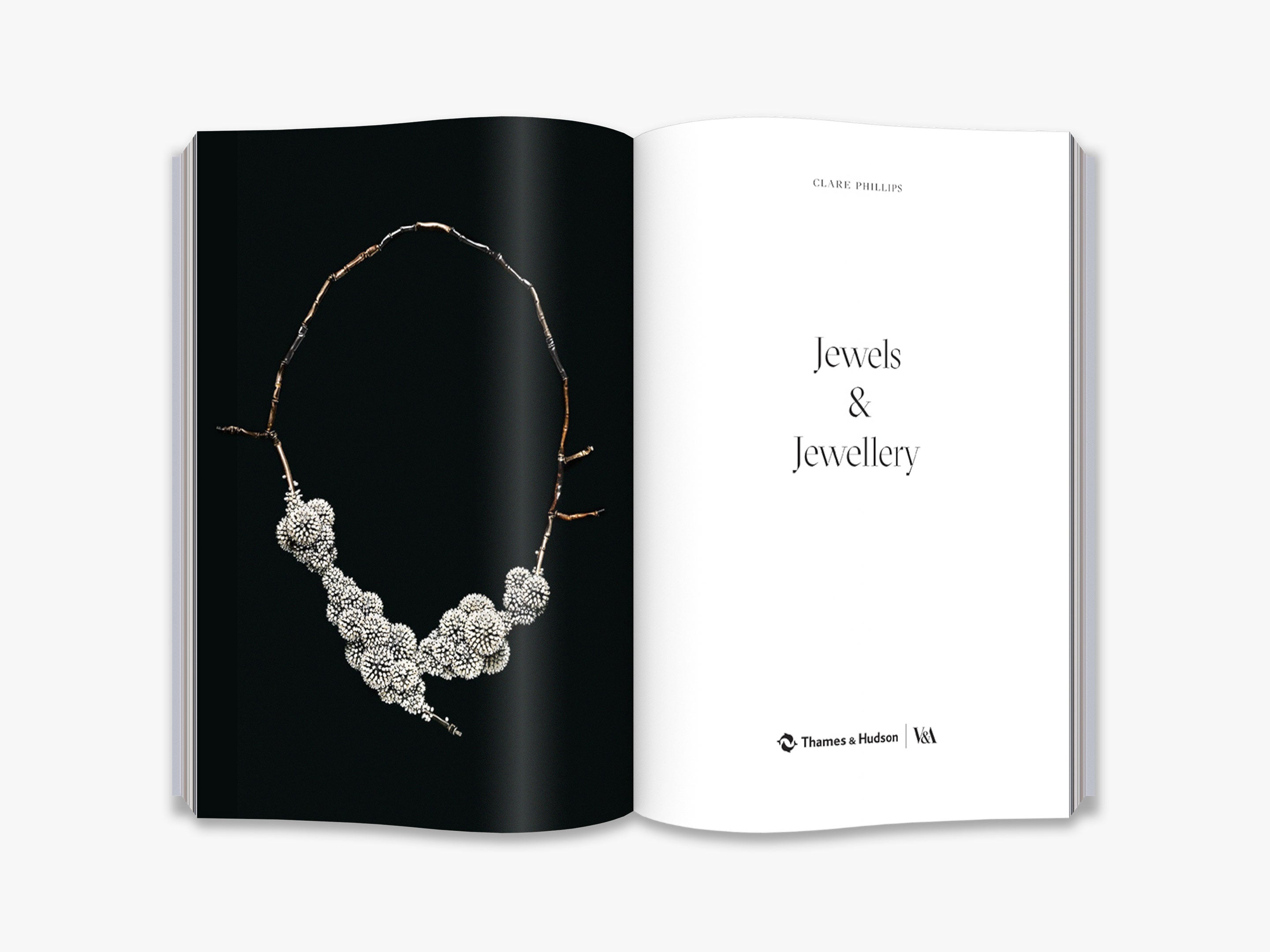 Victoria and Albert Museum Jewelry Collection - Elegant Necklaces, Rings & Bracelets for Women | Perfect for Gifts, Weddings & Special Occasions