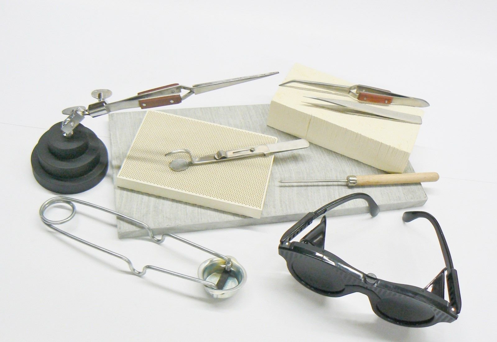 Professional Jewelry Soldering Kit with Magnesia Block, Honeycomb Ceramic Board, 3rd Hand Tools, Safety Glasses & Fiber Tweezers - Perfect for DIY Jewelry Making, Repairs & Metal Crafting Projects