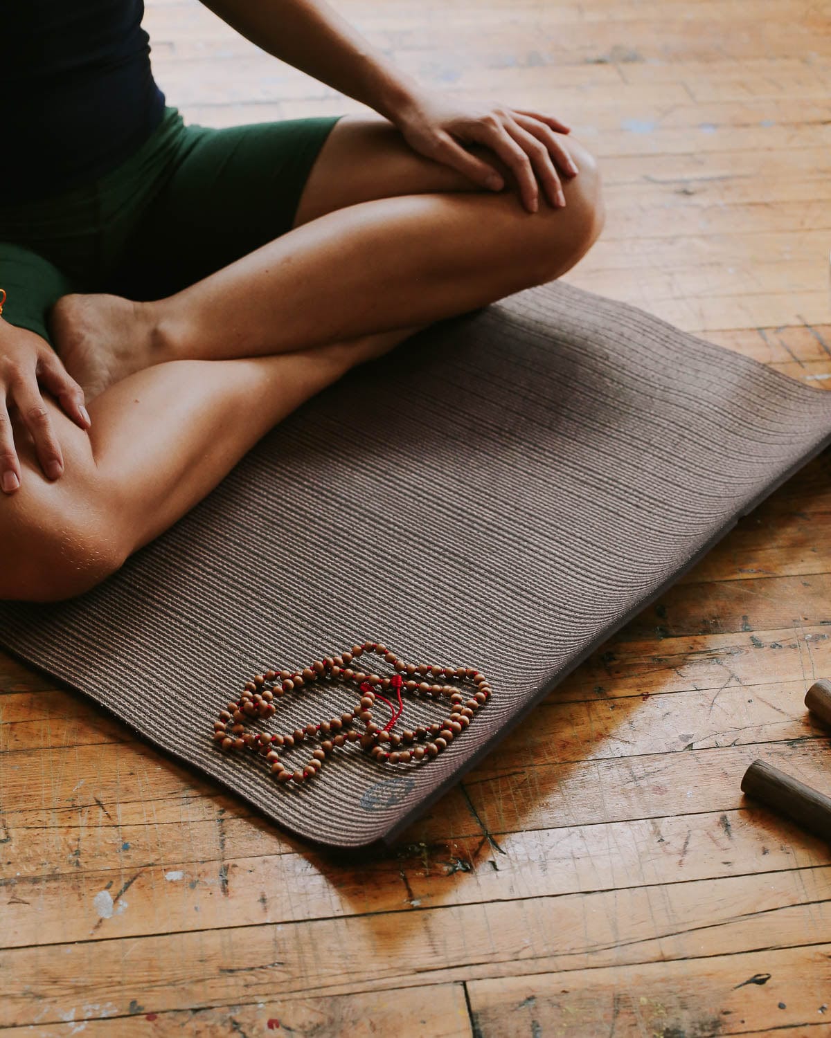 Authentic Hand-Knotted Sandalwood Mala Beads - 108 Prayer Beads for Meditation, Yoga & Spiritual Healing | Premium Buddhist & Hindu Prayer Necklace for Mindfulness & Stress Relief