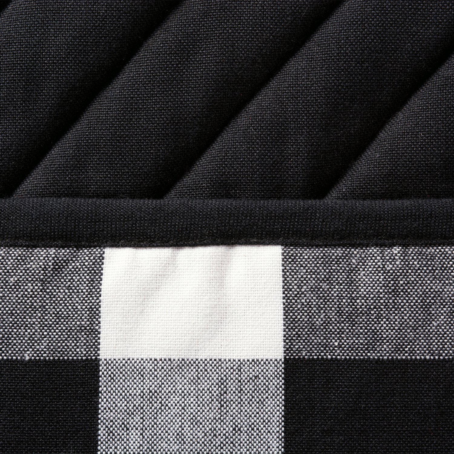 DII Buffalo Check Kitchen Collection - Classic Farmhouse Potholder Set (2-Piece, Black & White) | Perfect for Cooking, Baking & Farmhouse Style Kitchen Decor