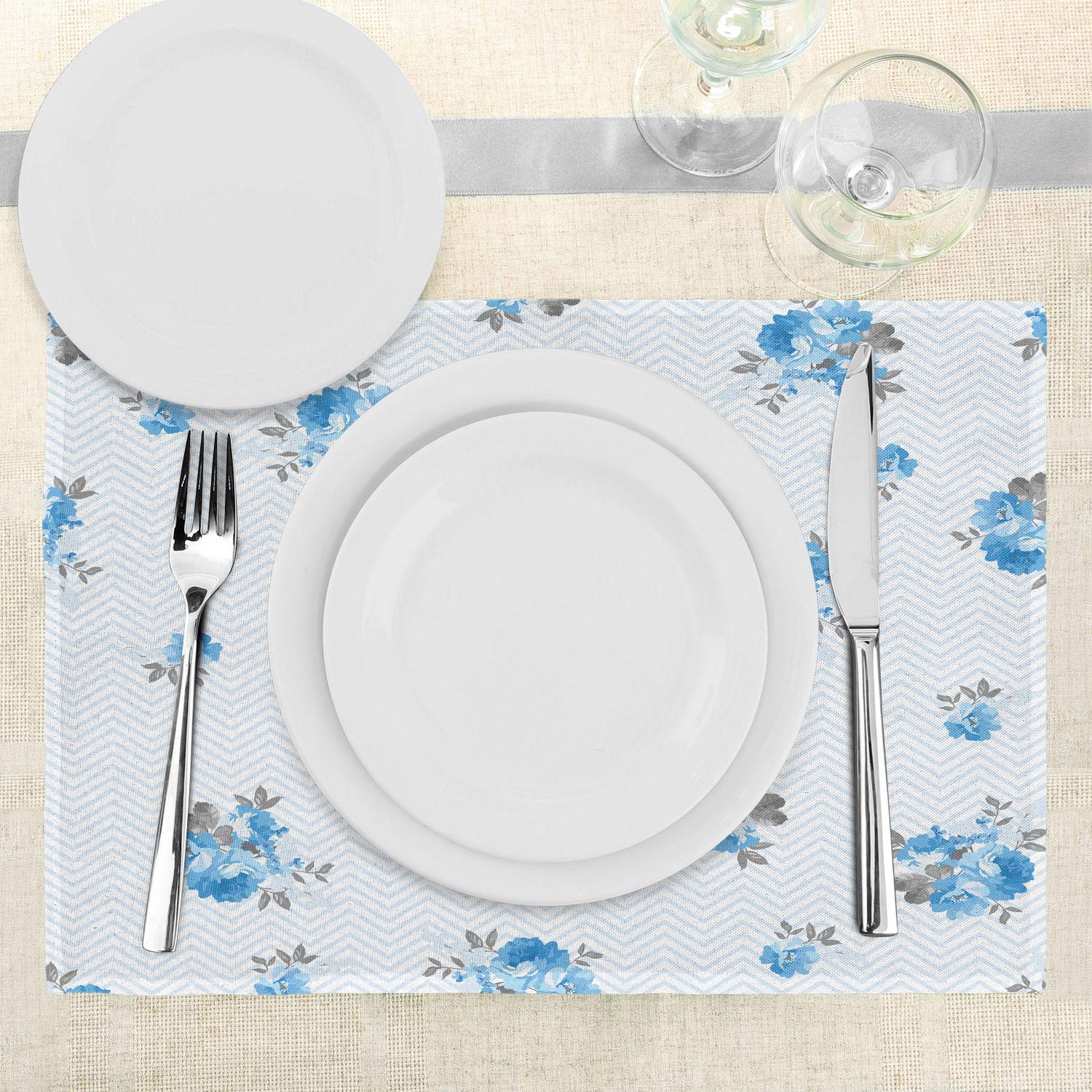 Ambesonne Blue Rose Floral Place Mats Set of 4 - Washable Fabric Table Mats for Dining Room & Kitchen Decor - Romantic Spring Design with Grey Accents - Perfect for Dinner Parties, Brunch, and Home Styling