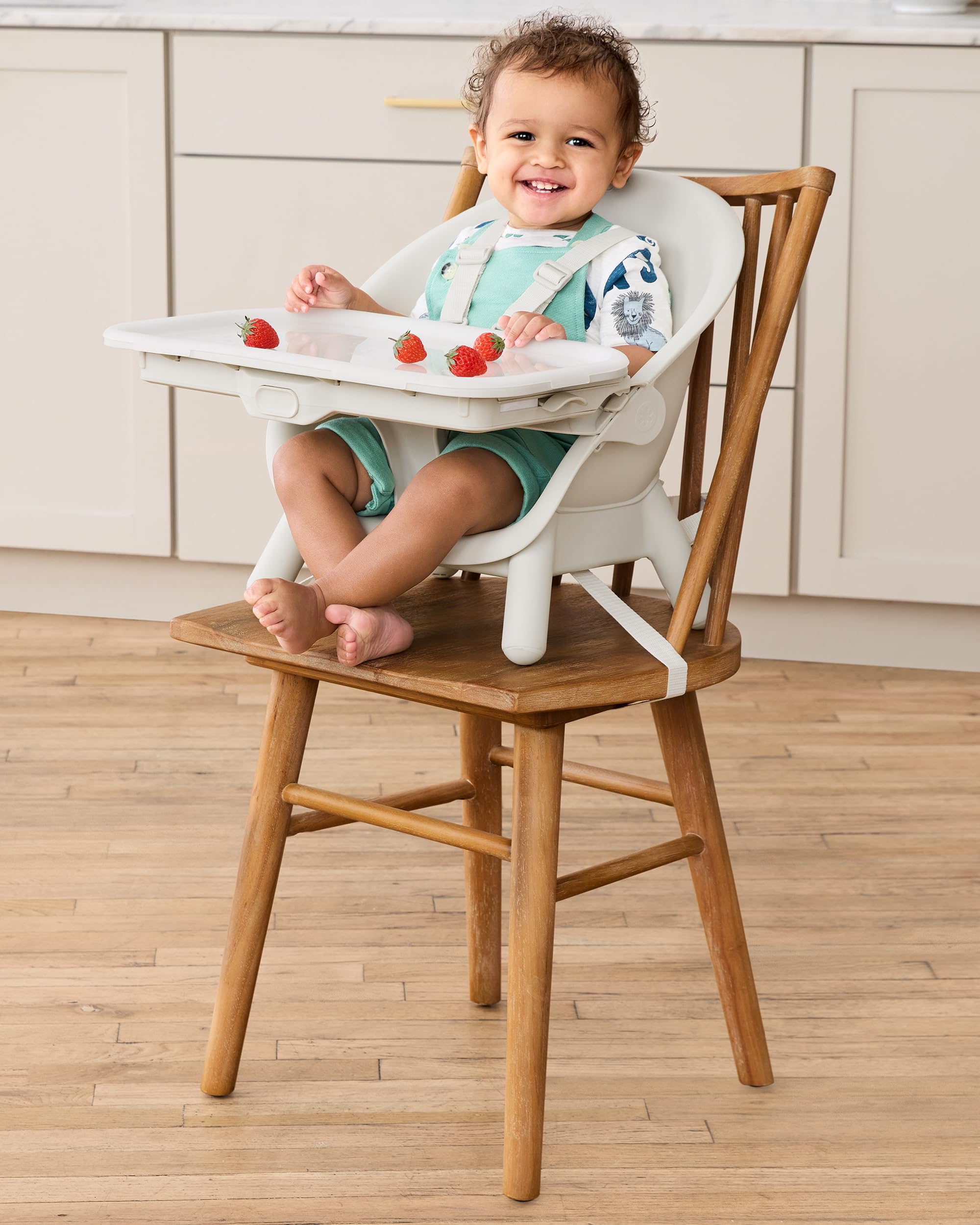 Skip Hop EON 4-in-1 Convertible High Chair for Babies & Toddlers - Adjustable Height, Easy to Clean, Space-Saving Design - Perfect for Dining, Kitchen & Travel Use