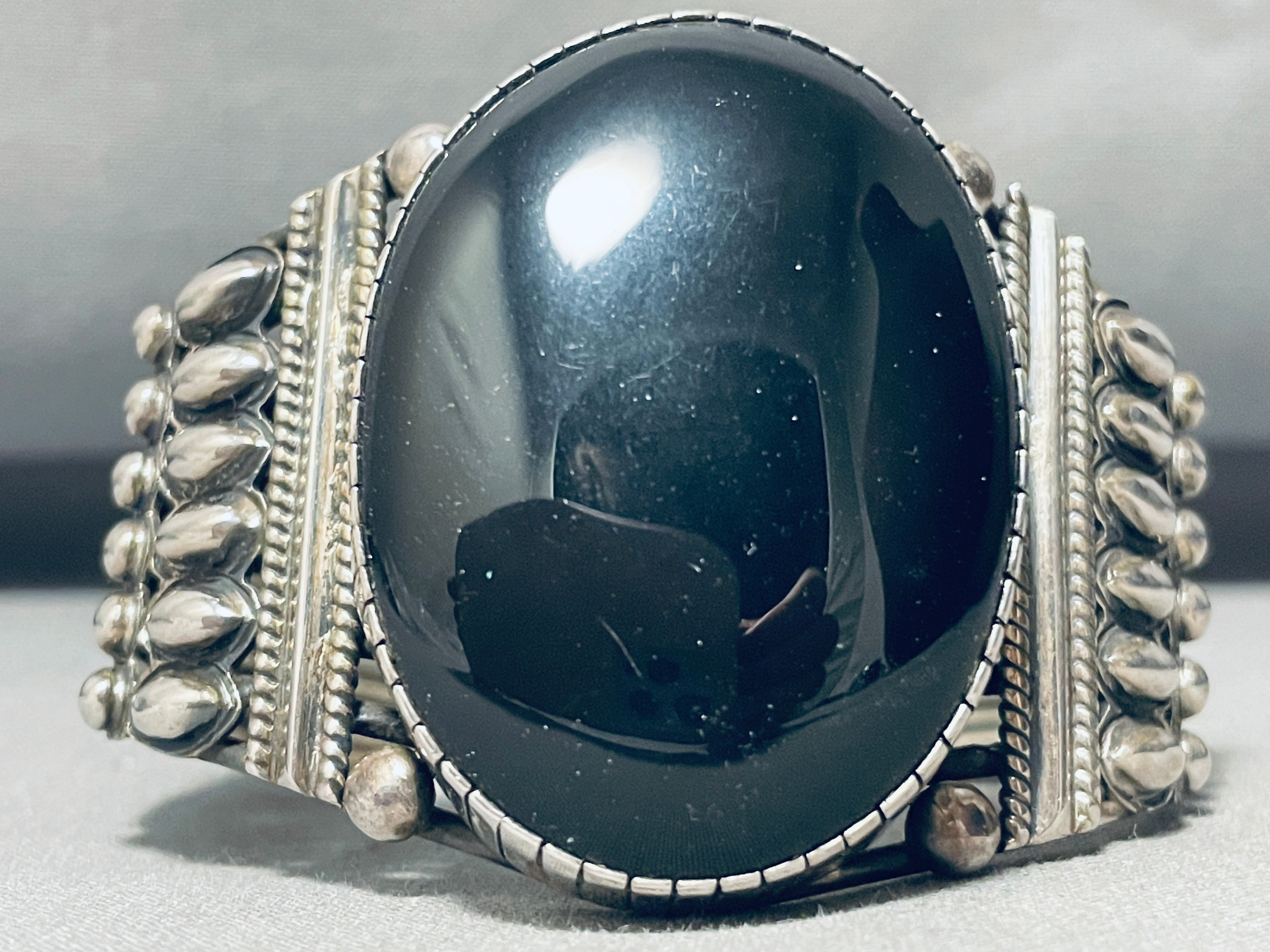 Vintage Navajo Sterling Silver Onyx Bracelet - 104 Grams Heavy Huge Native American Jewelry for Women - Perfect for Boho Fashion, Gift Giving & Special Occasions