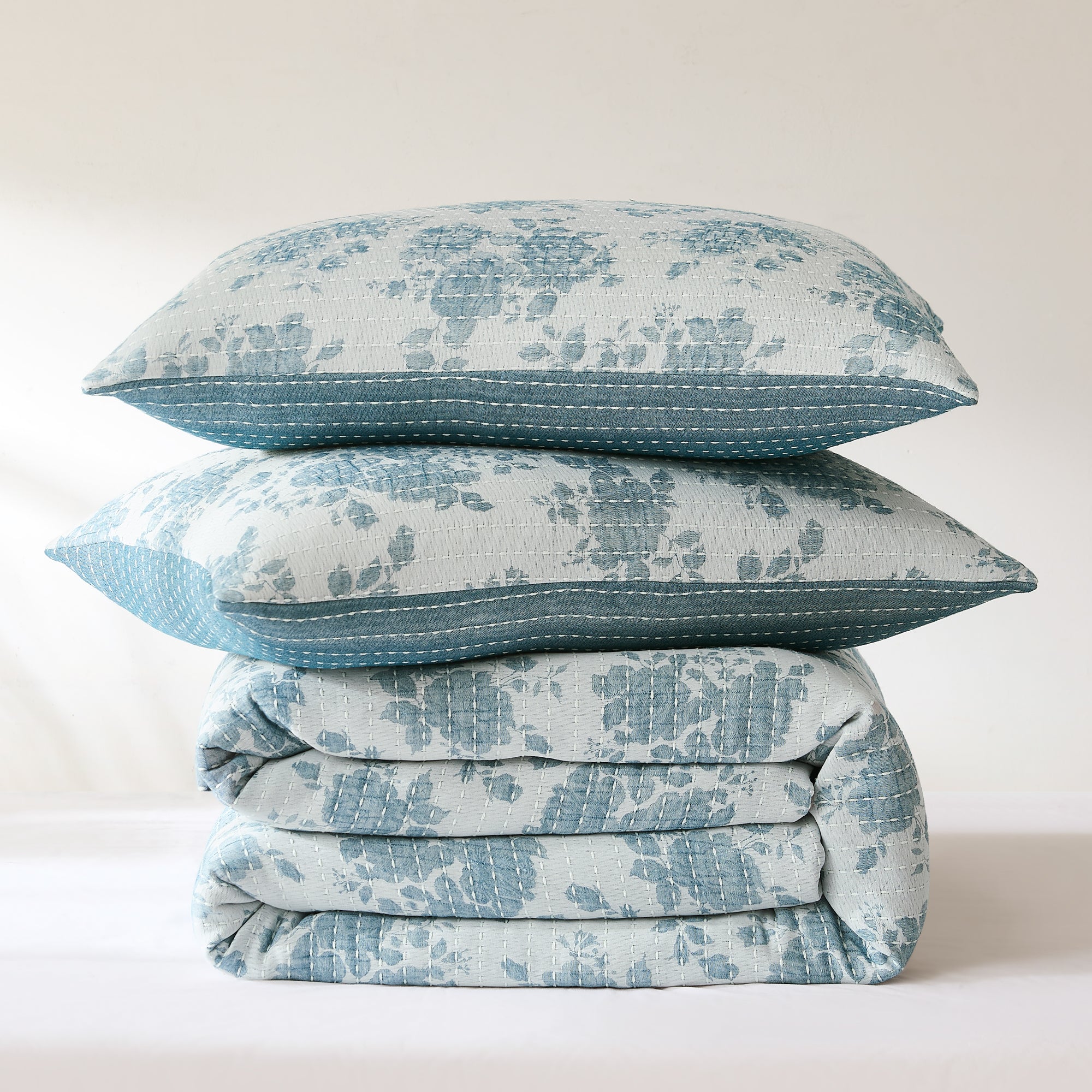 Luxury Rose Garden Jacquard Matelasse Coverlet Set - Queen Size Bedspread with Elegant Pick Stitch Design | Perfect for Master Bedroom Decor, Guest Room & Hotel Luxury Bedding