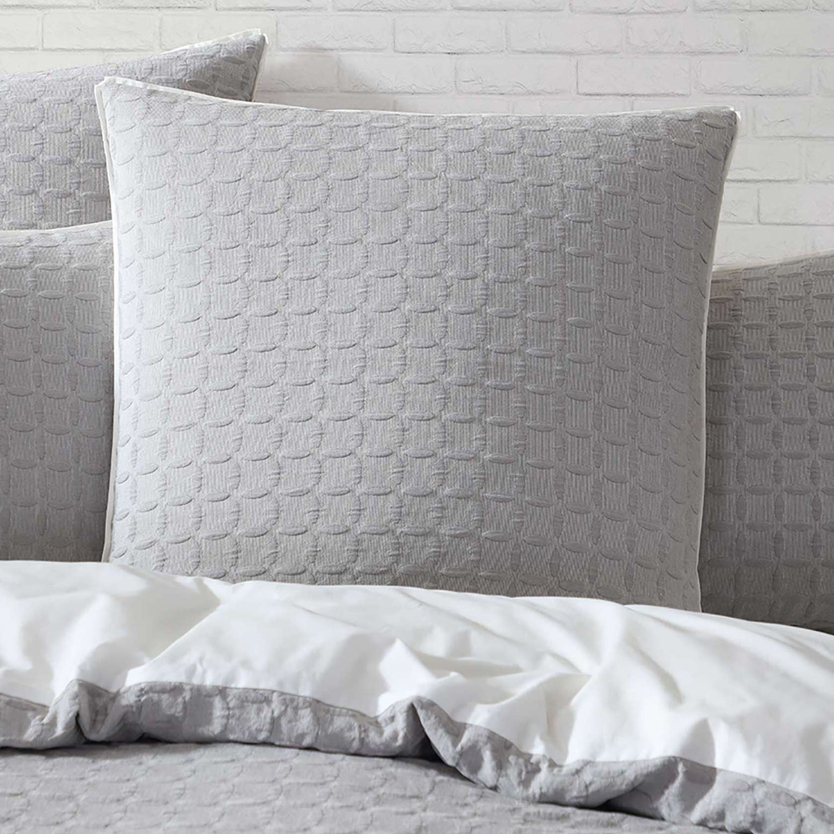 Luxury Flo Fog European Pillowcase Set by Logan & Mason - Premium 100% Cotton Bedding for Hotel & Home Decor - Soft & Breathable for Ultimate Comfort