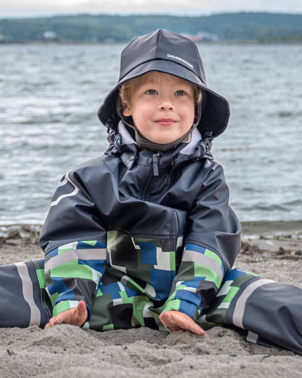 Didriksons Southwest Kids Galon Waterproof Jacket - Windproof & Breathable Raincoat for Boys & Girls - Perfect for Outdoor Activities, Hiking & School