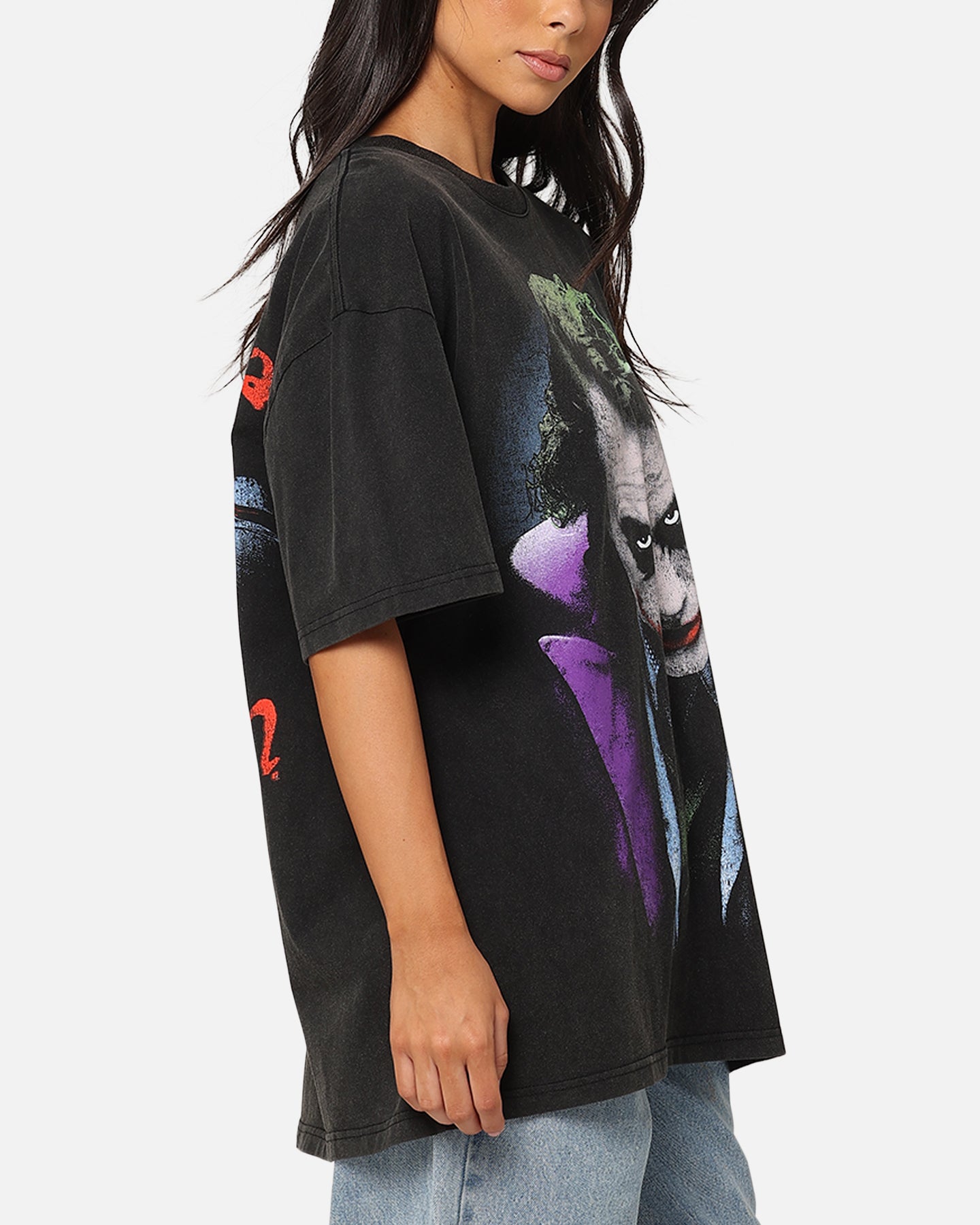 Vintage DC Batman The Joker Magic Trick Heavy Cotton T-Shirt - Black Graphic Tee for Men | Superhero Comic Fan Gift, Cosplay & Casual Wear