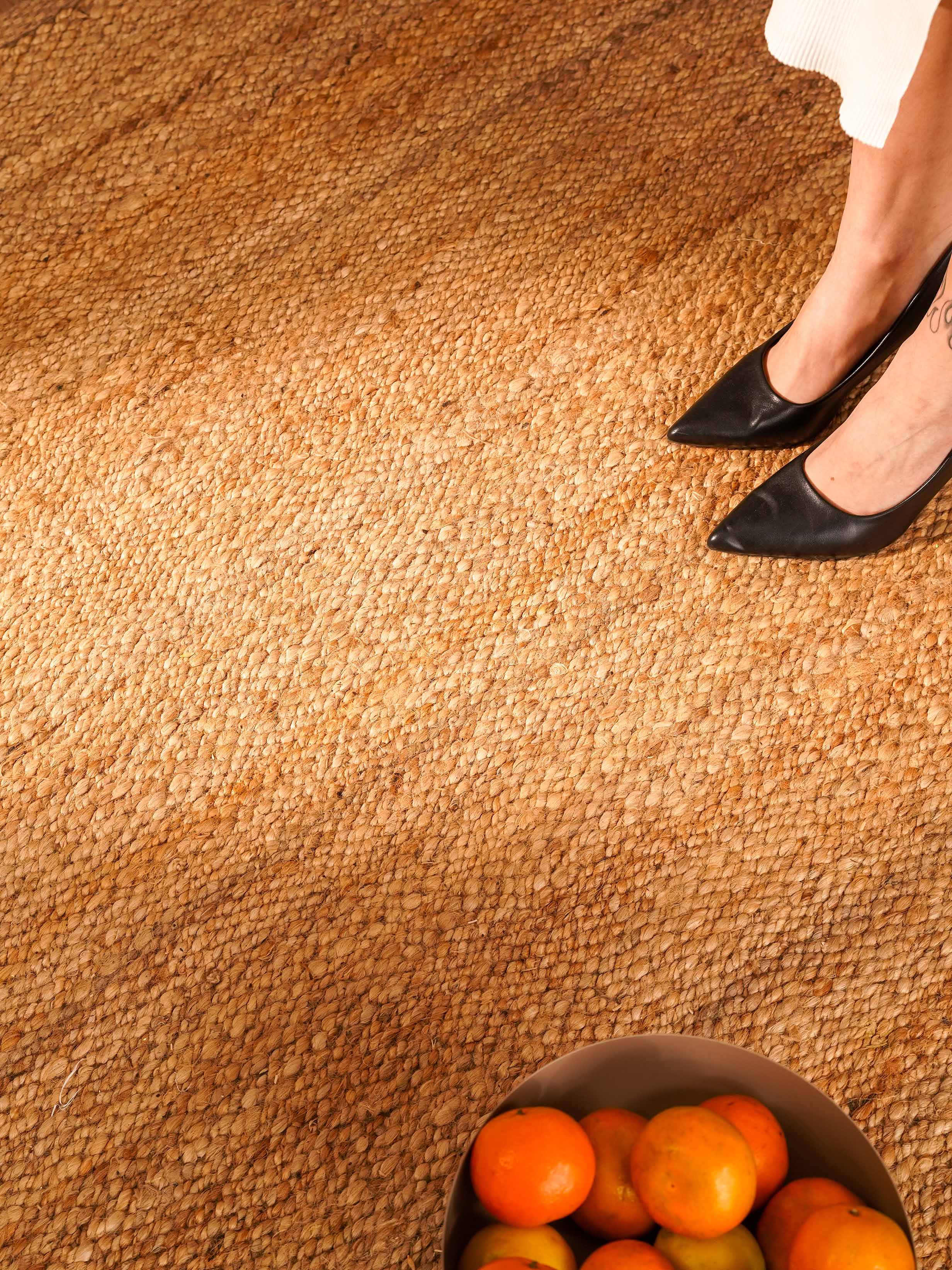 Classic Handwoven Jute Braided Rug - Natural Fiber Floor Mat for Living Room, Bedroom, or Entryway - Eco-Friendly Home Decor