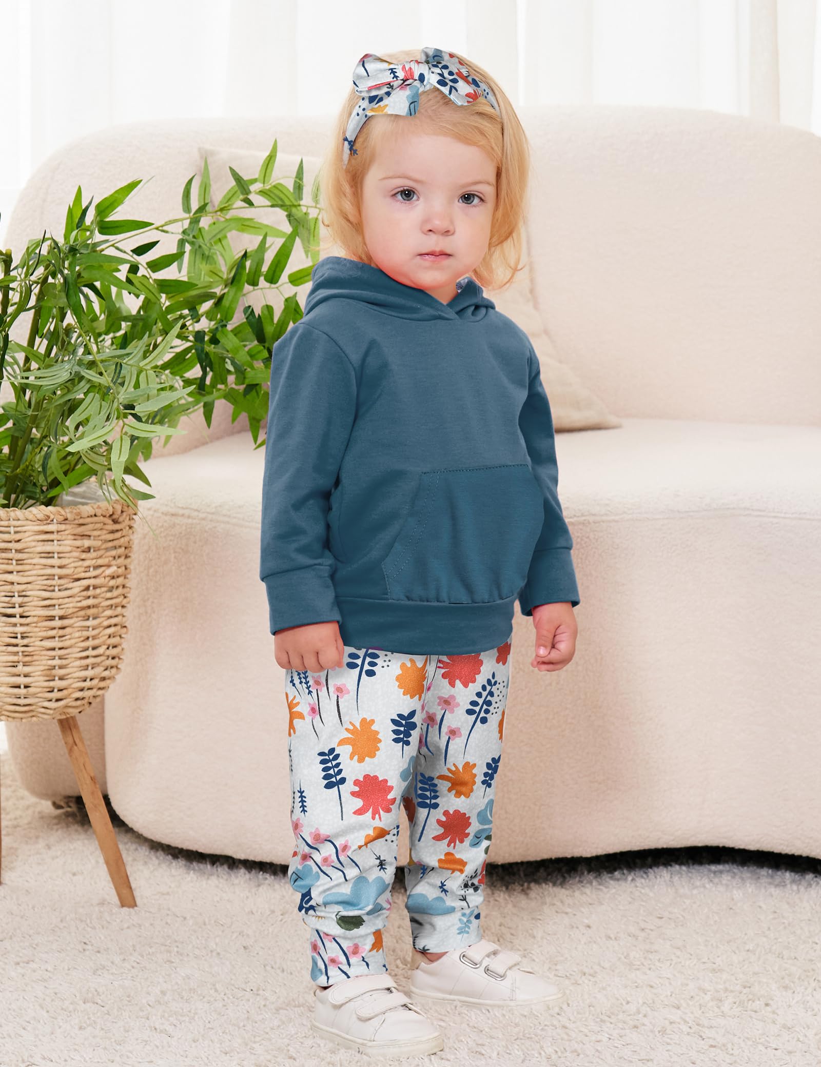 Adorable Baby Girl Outfit - Soft Long Sleeve Sweatshirt & Floral Print Pants Set | Toddler Fall Clothes for Girls 12-24 Months | Perfect for Playdates, Family Photos & Seasonal Outings