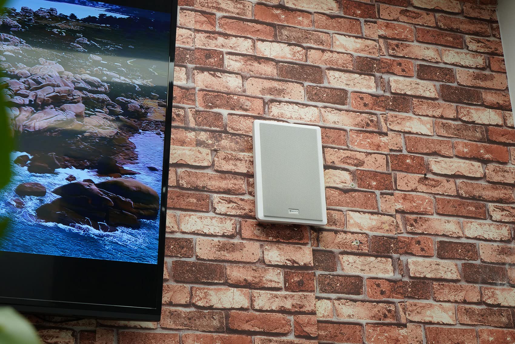 Rockville RockSlim 70W 5.25