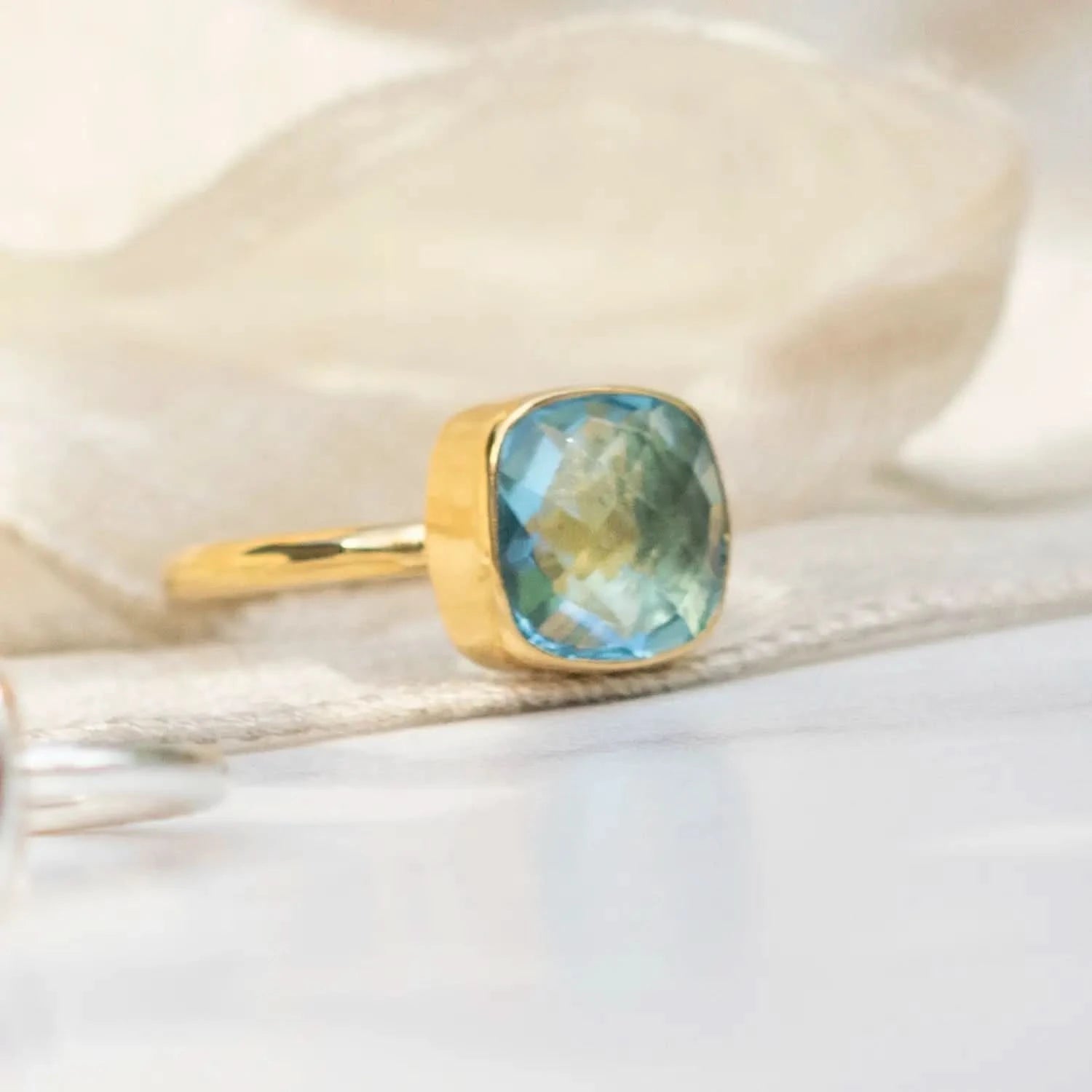 Blue Topaz Cocktail Ring 14K Gold - Elegant Statement Jewelry for Women, Perfect for Evening Parties, Weddings & Special Occasions