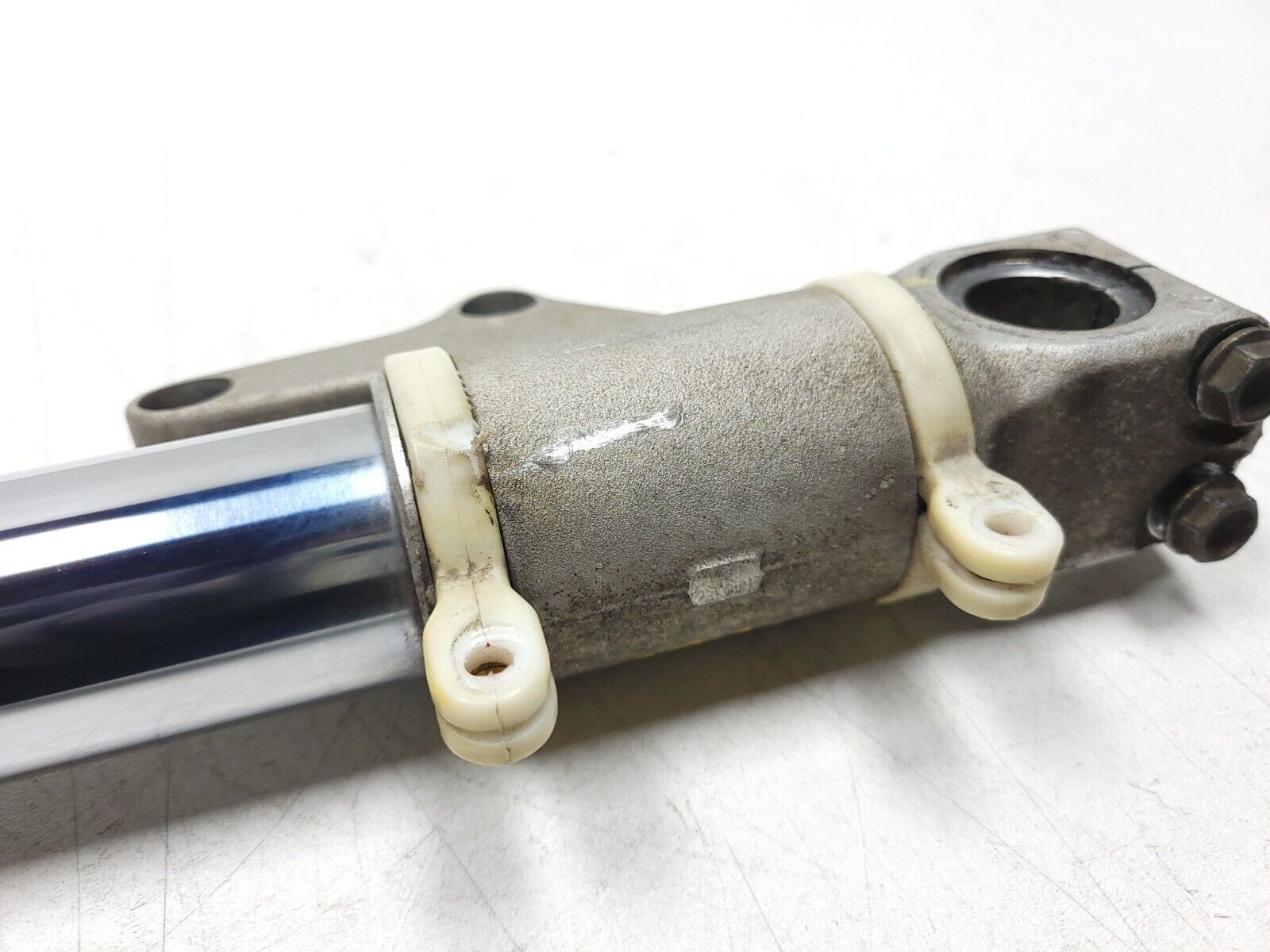 Ducati Monster M600 620 Front Fork Tube Shock Suspension Set - OEM Left & Right Replacement - Perfect for Motorcycle Repair & Performance Upgrade