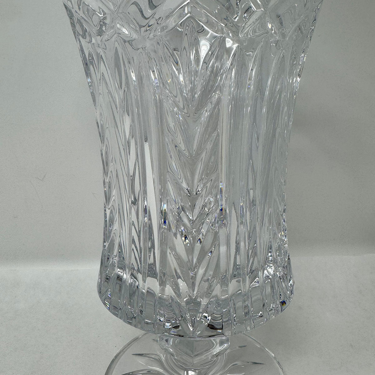 Irish Treasure Footed Crystal Vase - Elegant Handcrafted Glass Flower Vase for Home Decor, Wedding Centerpieces & Gift Giving