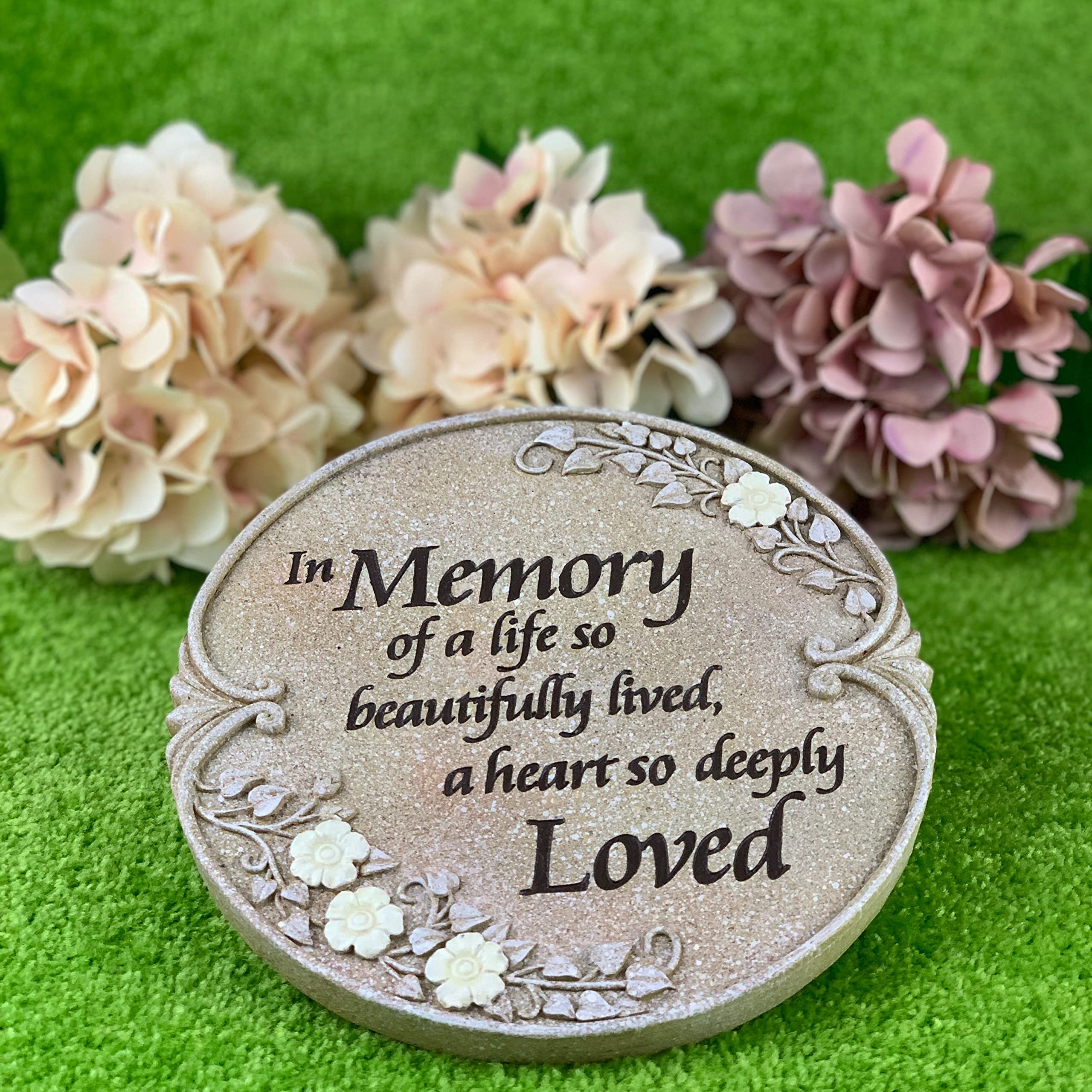 Glowing Memorial Stone - Personalized Memorial Stepping Stone for Loved Ones - Solar Powered Garden Memorial Gift - Perfect for Graveside, Backyard Tributes & Nighttime Remembrance
