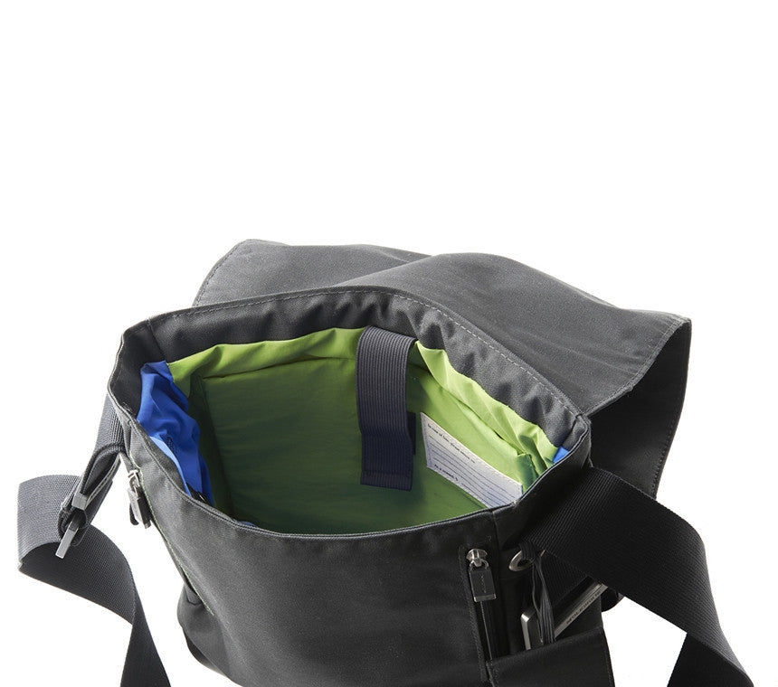 Moleskine MyCloud Reporter Bag for iPad & Tablets - Stylish & Durable Laptop Briefcase for Work, Travel & Business Professionals
