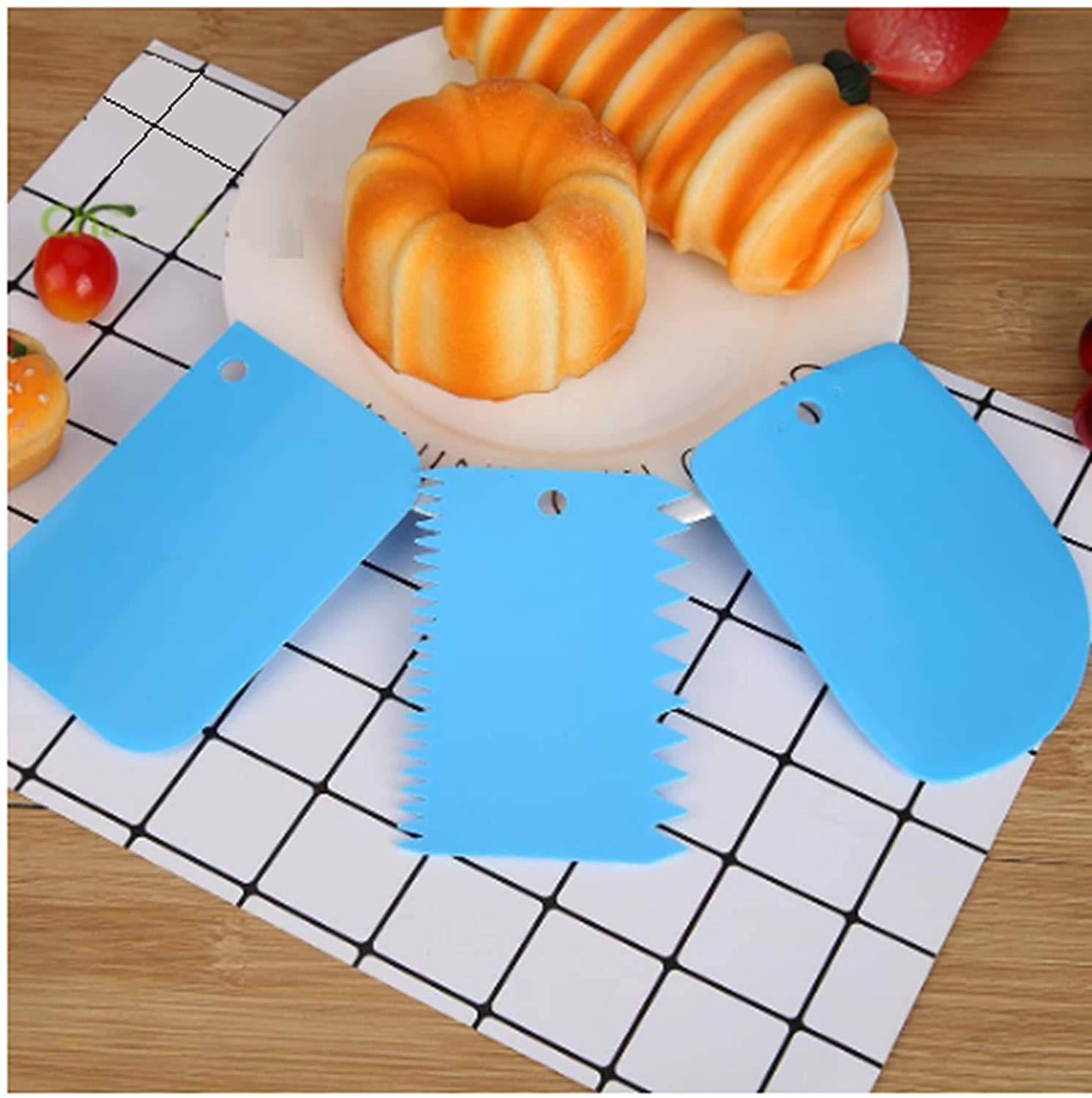 Lukzer 3-Piece Plastic Cake Scraper Set - Dough Bench Scraper, Cake Cutter & Smoother for Fondant, Icing, Pastry Decorating - Essential Baking Tools for Cake Decorating, Cookie Dough Cutting & Kitchen Prep