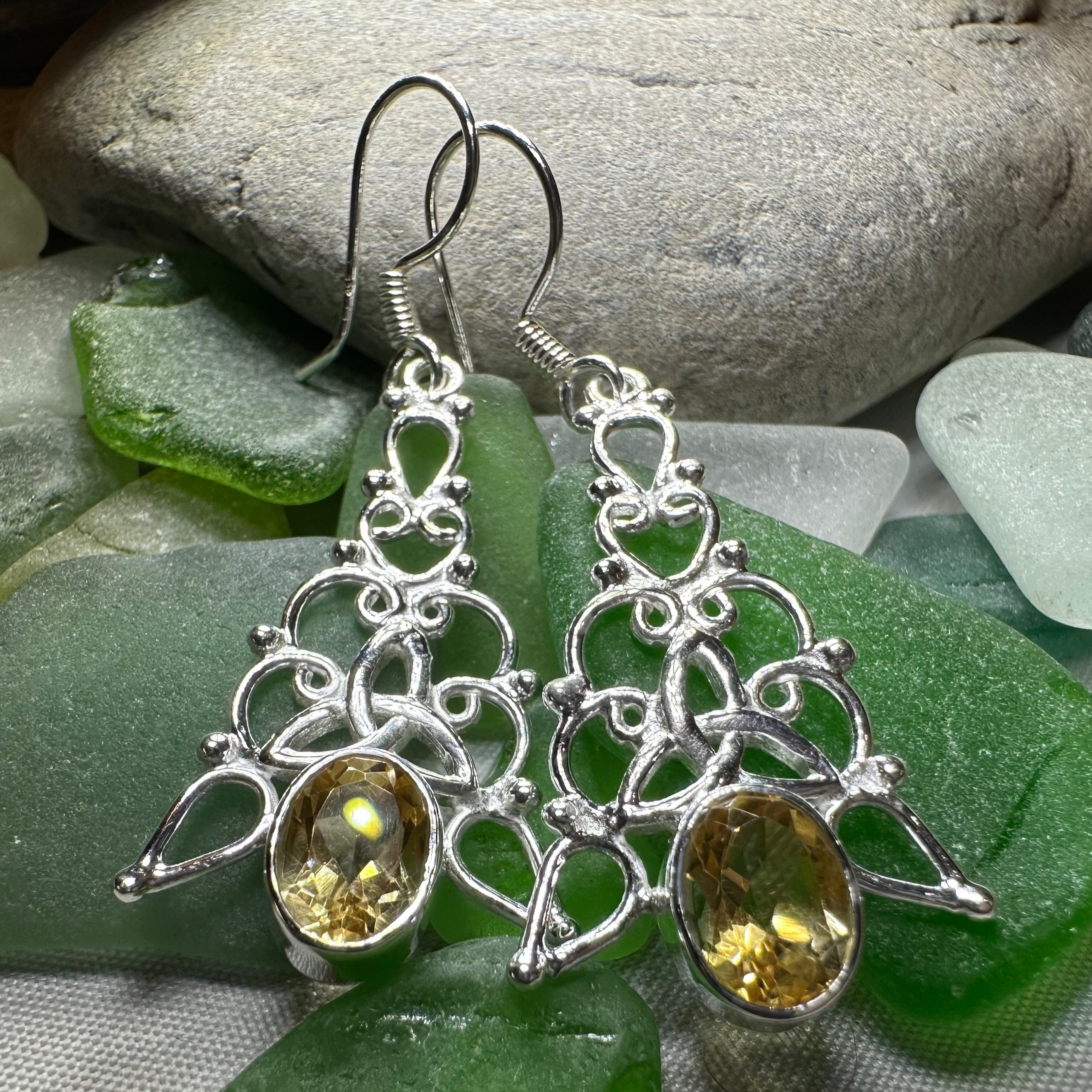 Angeni Trinity Knot Earrings - Sterling Silver Celtic Jewelry for Women, Elegant Irish Knot Stud Earrings for Daily Wear & Special Occasions