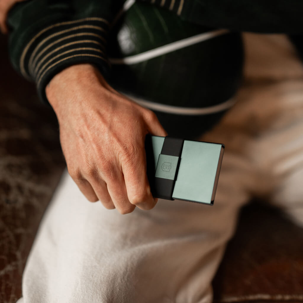 Ekster Pro RFID Blocking Aluminum Card Holder - Slim Minimalist Wallet for Men & Women - Perfect for Travel, Business & Everyday Carry
