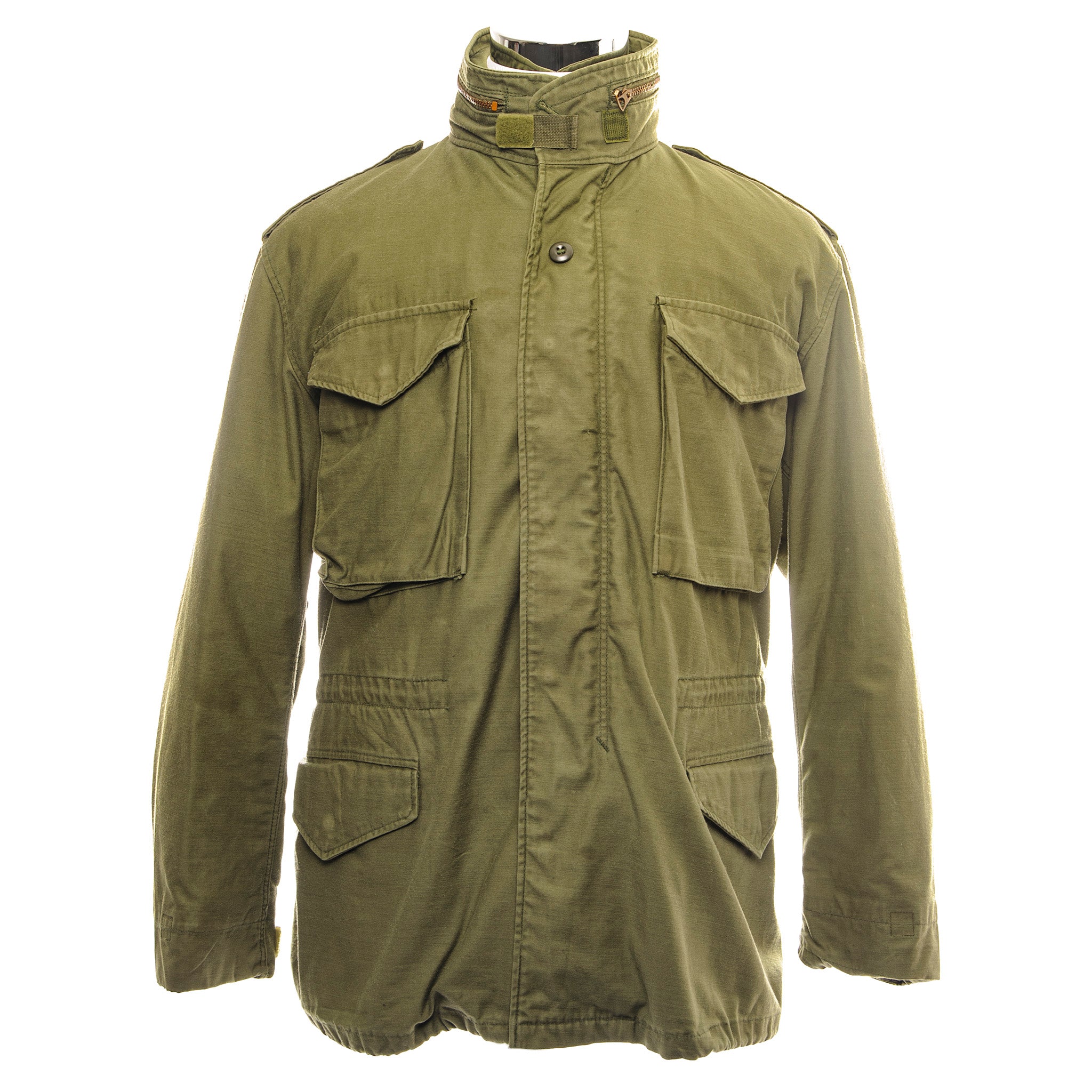 Vintage US Army M-1965 M65 Field Jacket with Liner (1974 Vietnam War Era) - Size Medium - Military Surplus Outerwear for Outdoor Adventures & Historical Reenactments