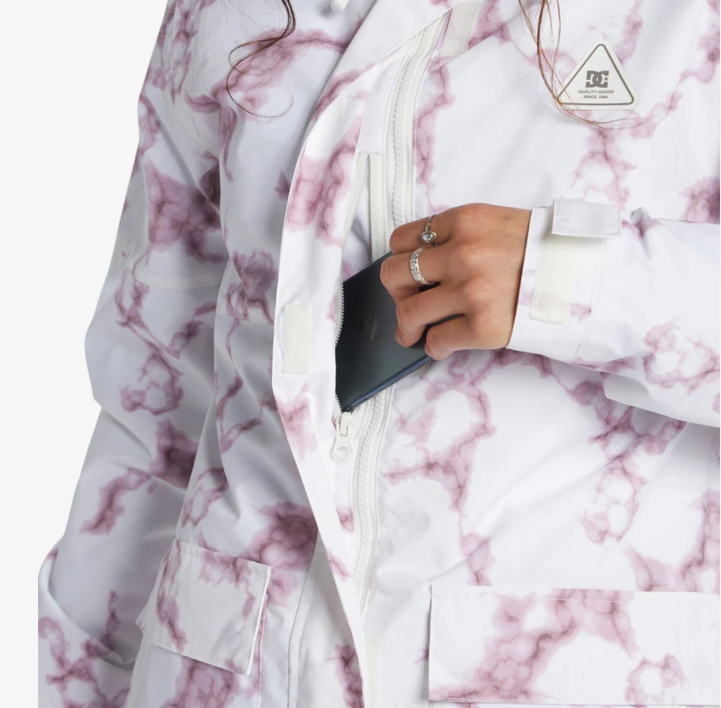 DC Women's Snow Cruiser Jacket in White & Pink - Waterproof Winter Coat for Skiing, Snowboarding & Outdoor Activities