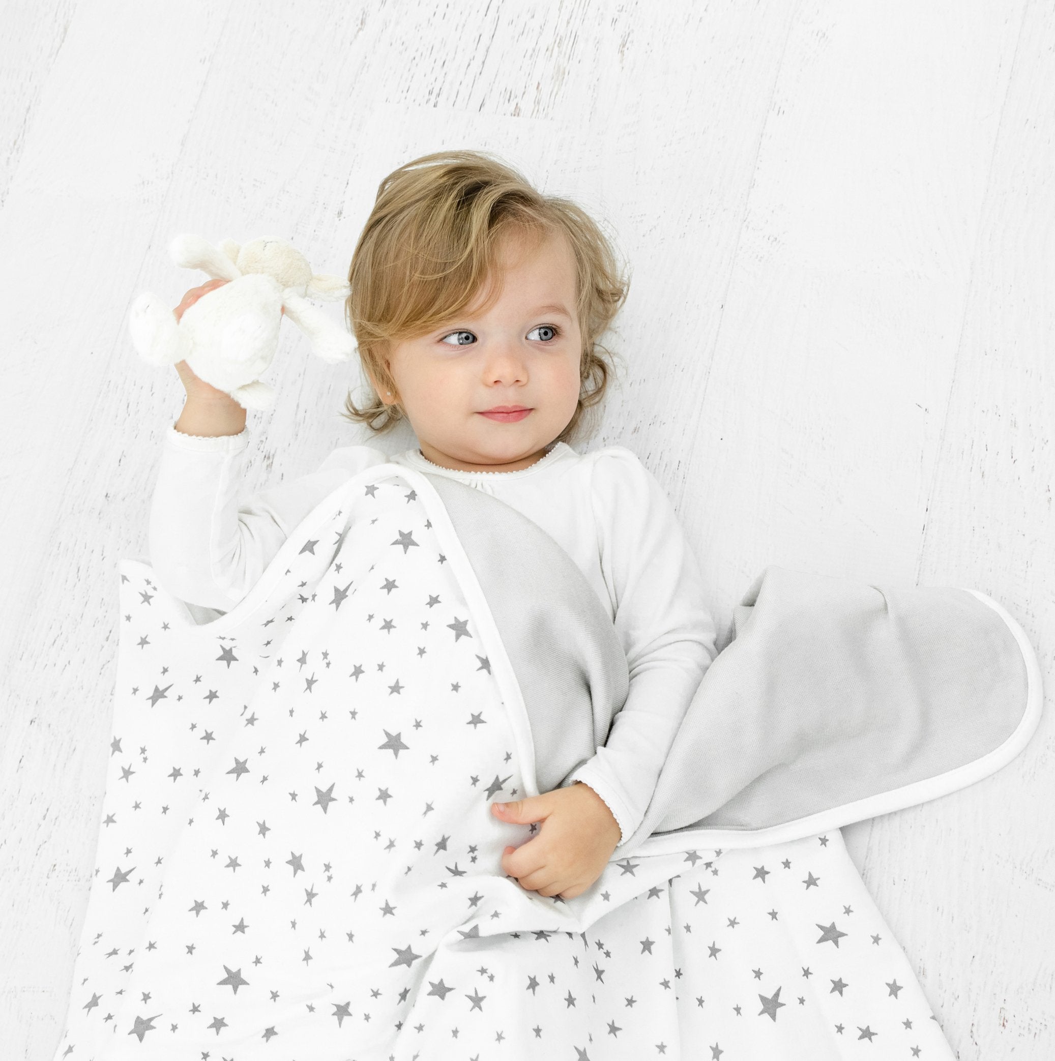 Premium 4-Season Toddler Blanket - Soft Merino Wool & Organic Cotton Blend - 52.5