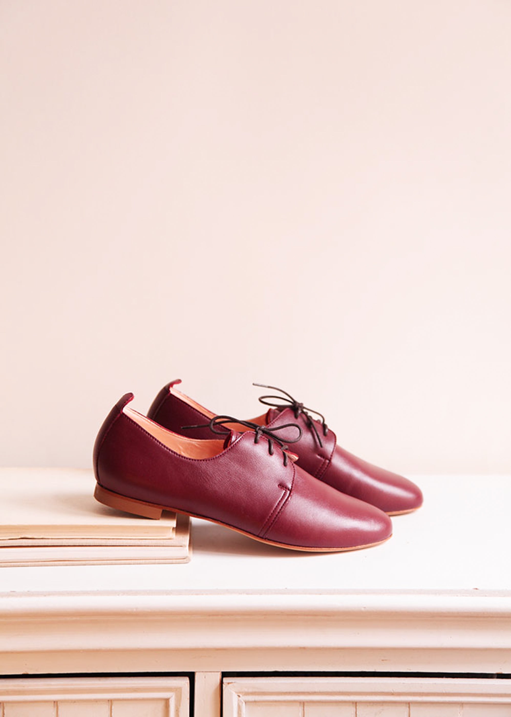 AMIRA Women's Oxford Shoes in Bordeaux - Classic Comfortable Leather Dress Shoes for Work, Office & Formal Occasions