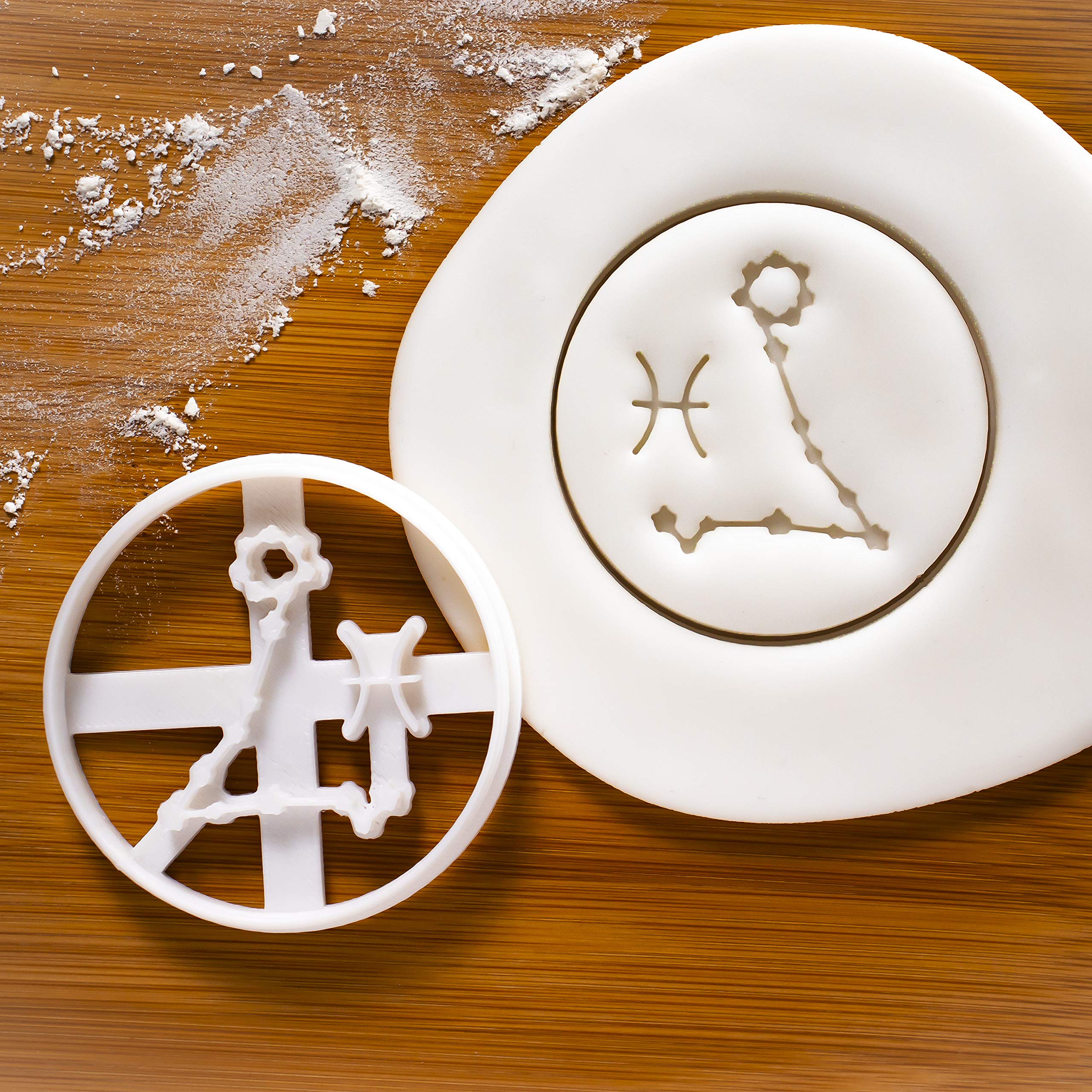 Pisces Zodiac Sign Cookie Cutter - Stainless Steel Fish-Shaped Baking Tool for Cookies, Biscuits & Fondant | Perfect for Birthday Parties, Baby Showers & Astrology-Themed Events
