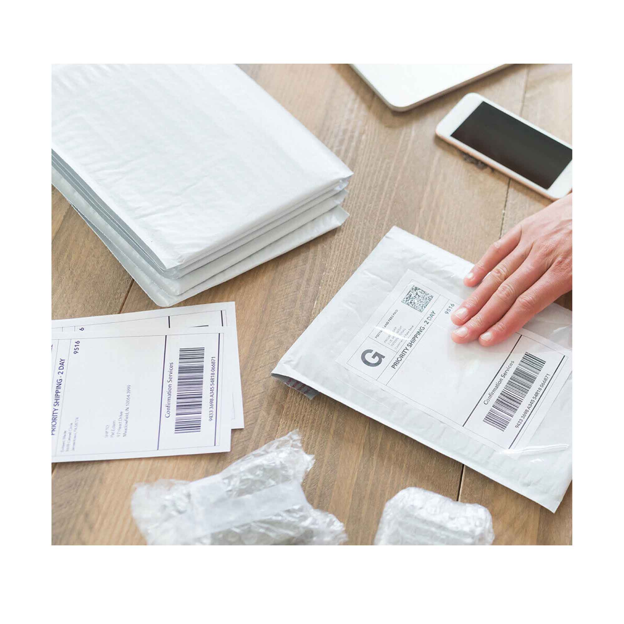 400 Pack 102x150mm Direct Thermal White Shipping Labels - Self-Adhesive, Waterproof, for USPS, UPS, FedEx - Perfect for E-commerce, Warehouse, and Logistics Packaging