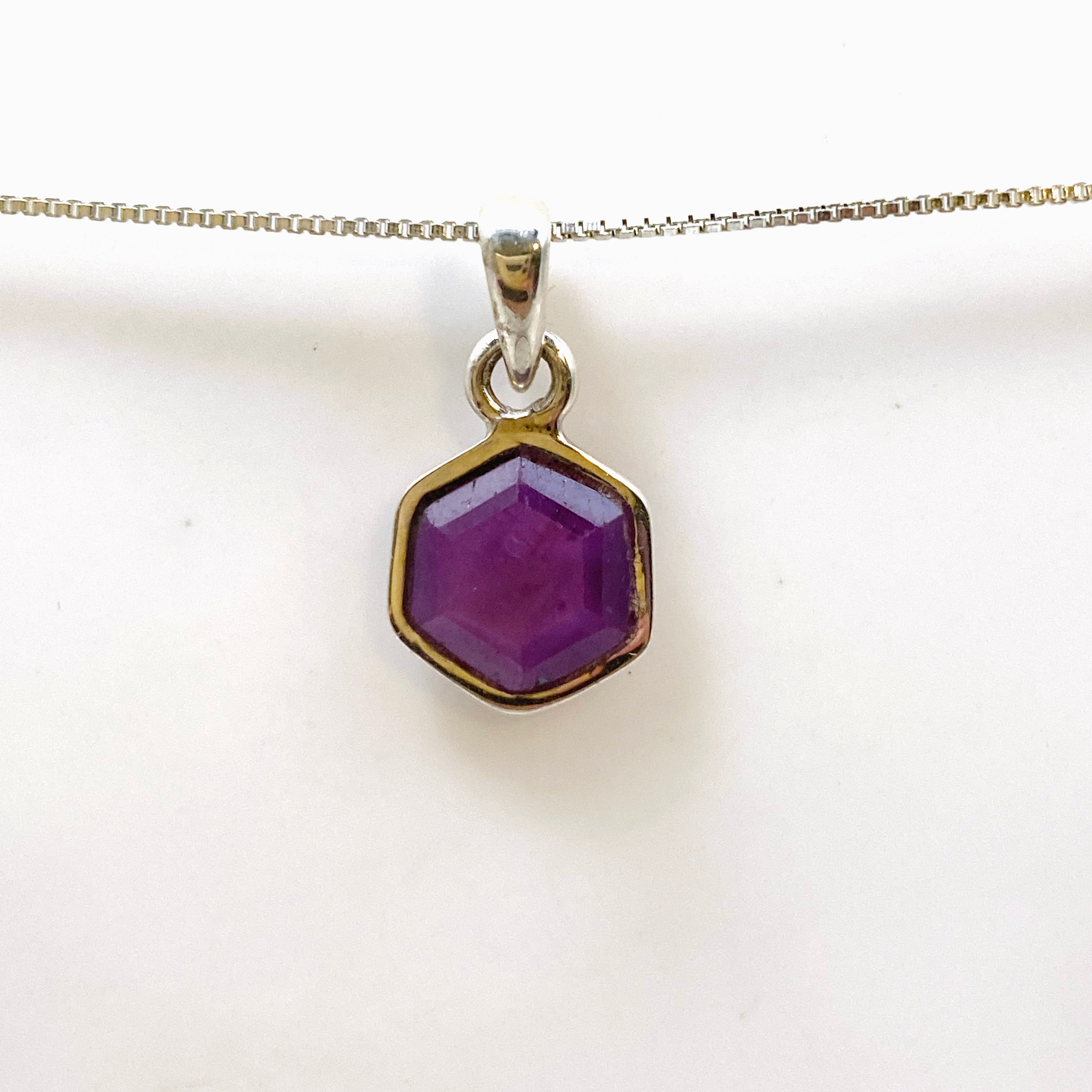Ruby Hexagon Faceted Pendant Necklace PPGJ945 - Elegant Jewelry for Women, Perfect Gift for Birthday, Anniversary & Special Occasions
