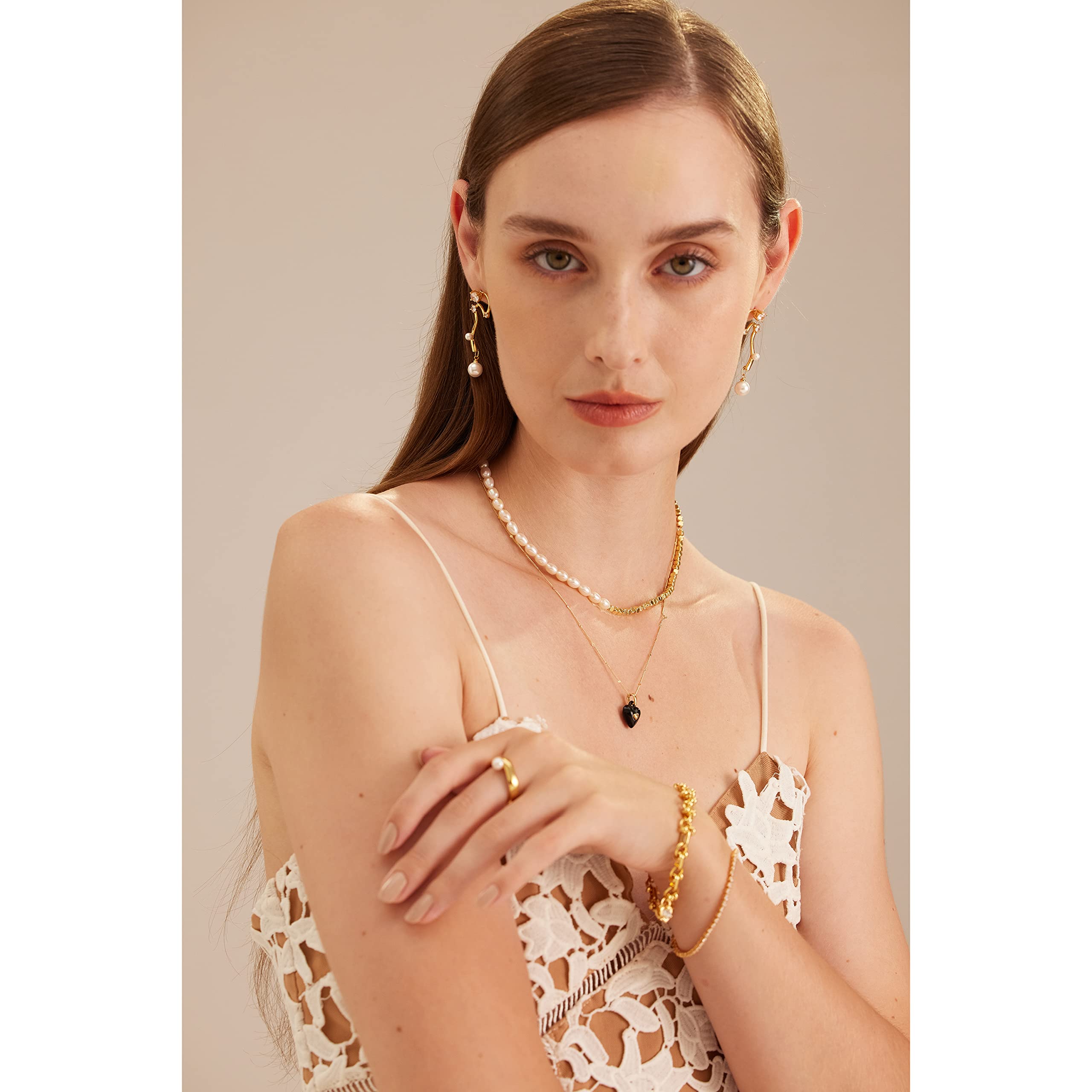 Elegant C.Paravano Women's Necklace - Gold/Silver Chain Pendant Jewelry for Everyday Wear & Special Occasions