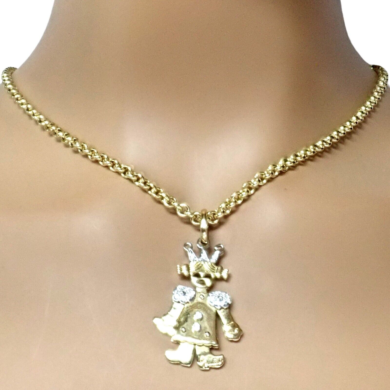 18K Yellow & White Gold Diamond Queen Pendant Necklace for Women | Luxury XL Link Chain with Animated Design | Perfect for Parties, Weddings & Special Occasions