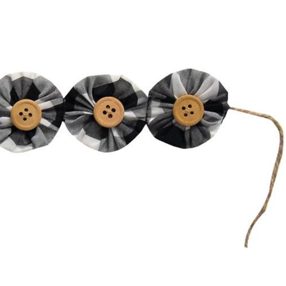 Black and White Buffalo Check Yo Yo Garland - Festive Holiday Decor for Christmas Tree, Party, and Home Decoration