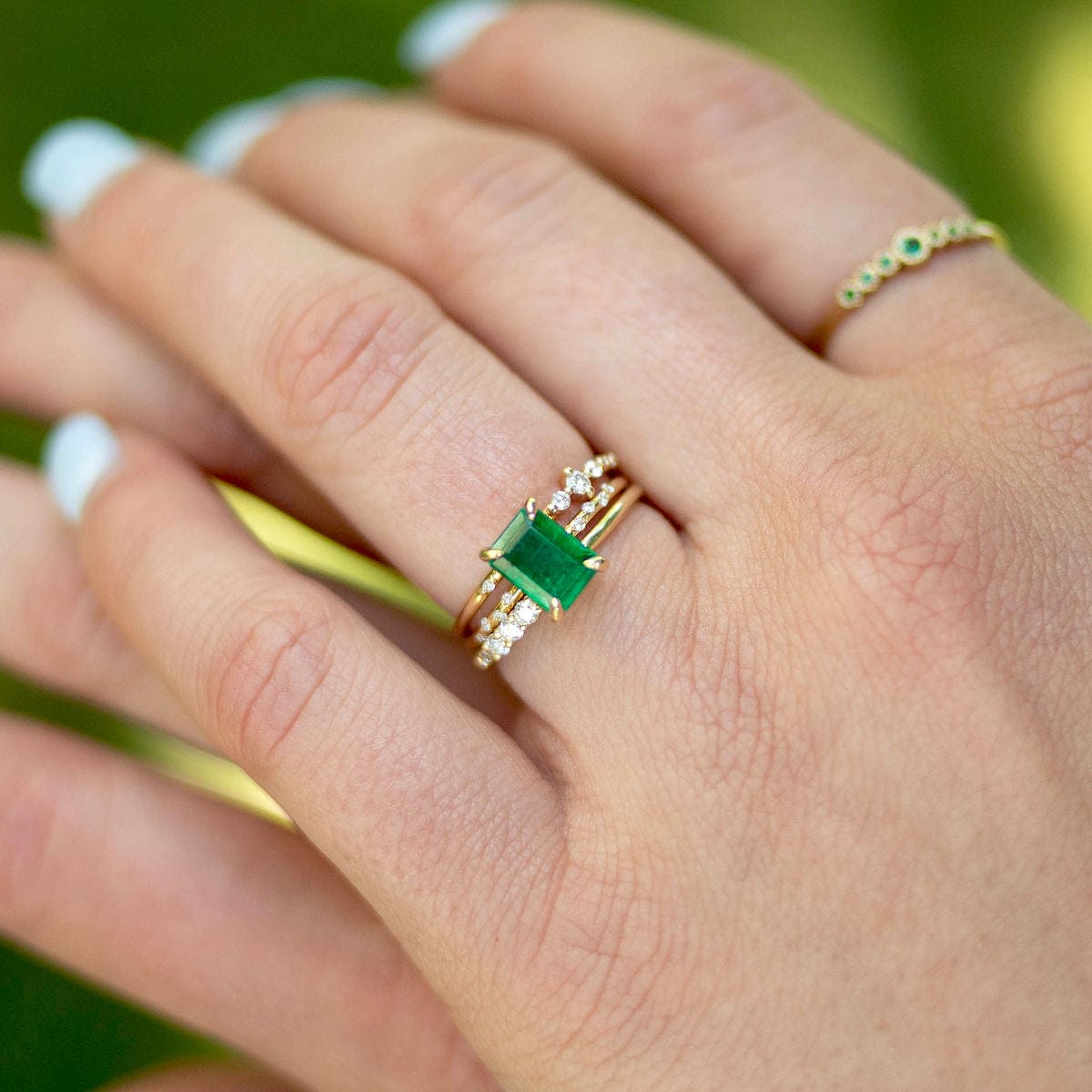 Stunning 14K Gold Large Starry Emerald Ring for Women - Elegant Statement Jewelry for Parties, Weddings & Special Occasions